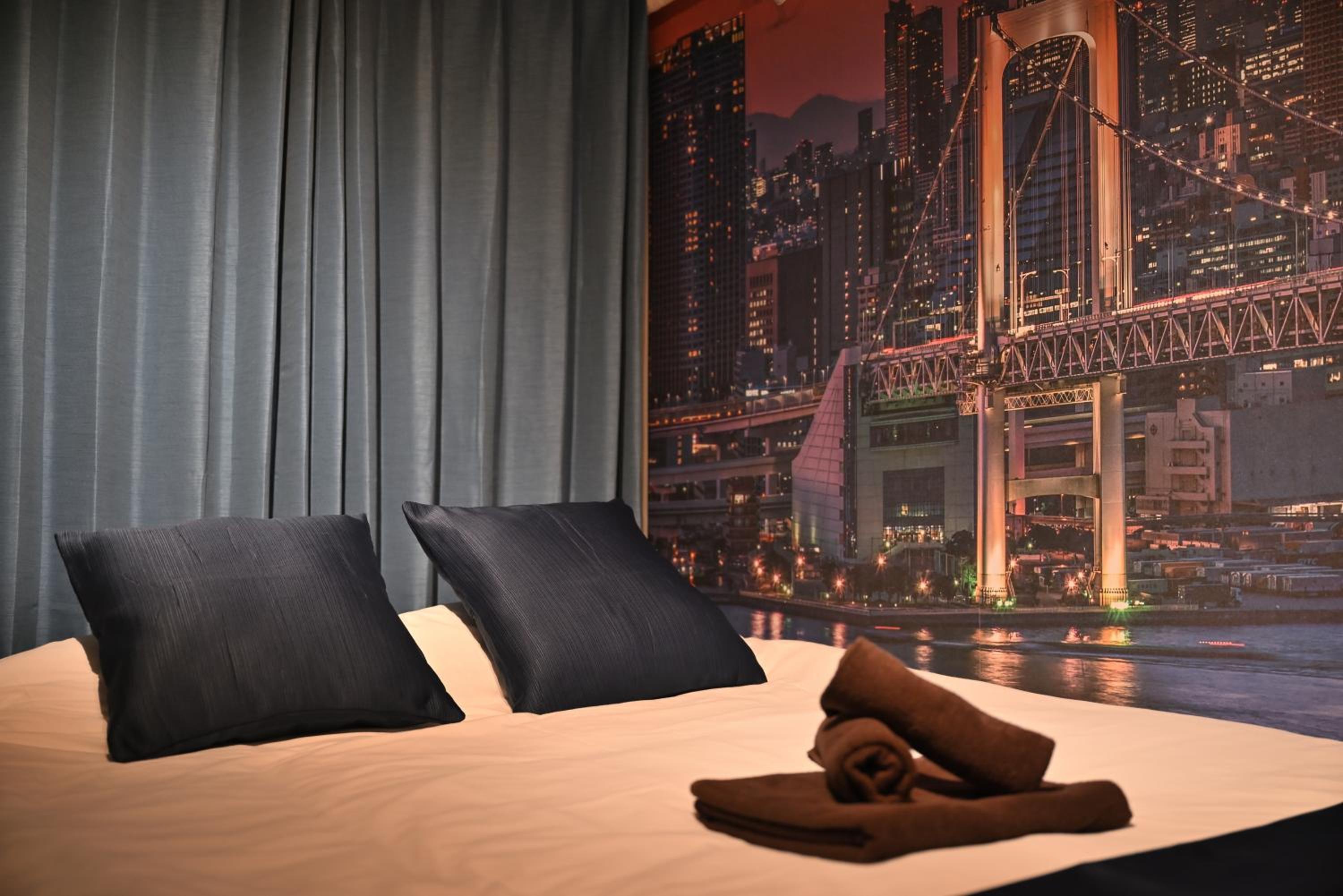 OMORI Red&Blue Hotel