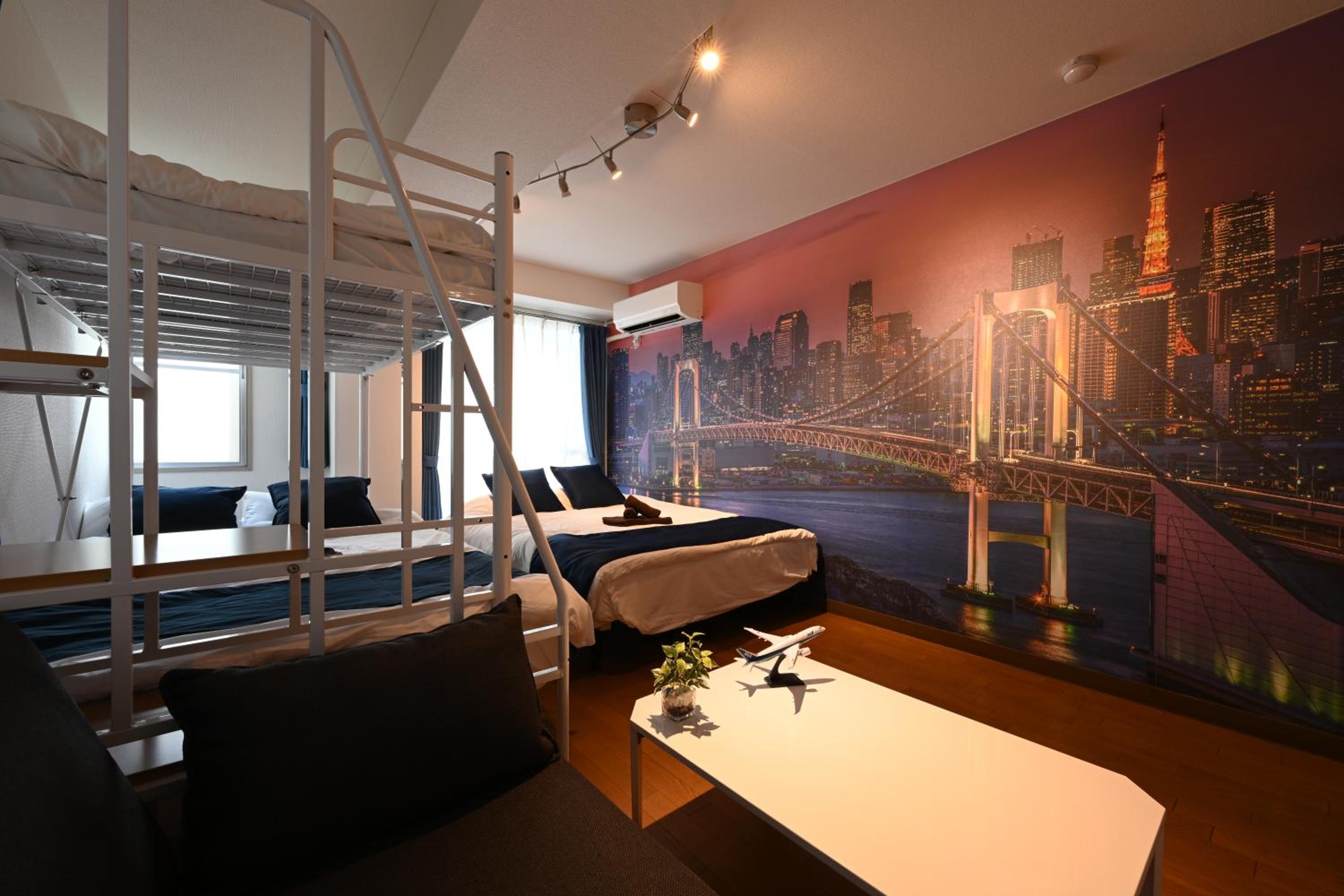 OMORI Red&Blue Hotel