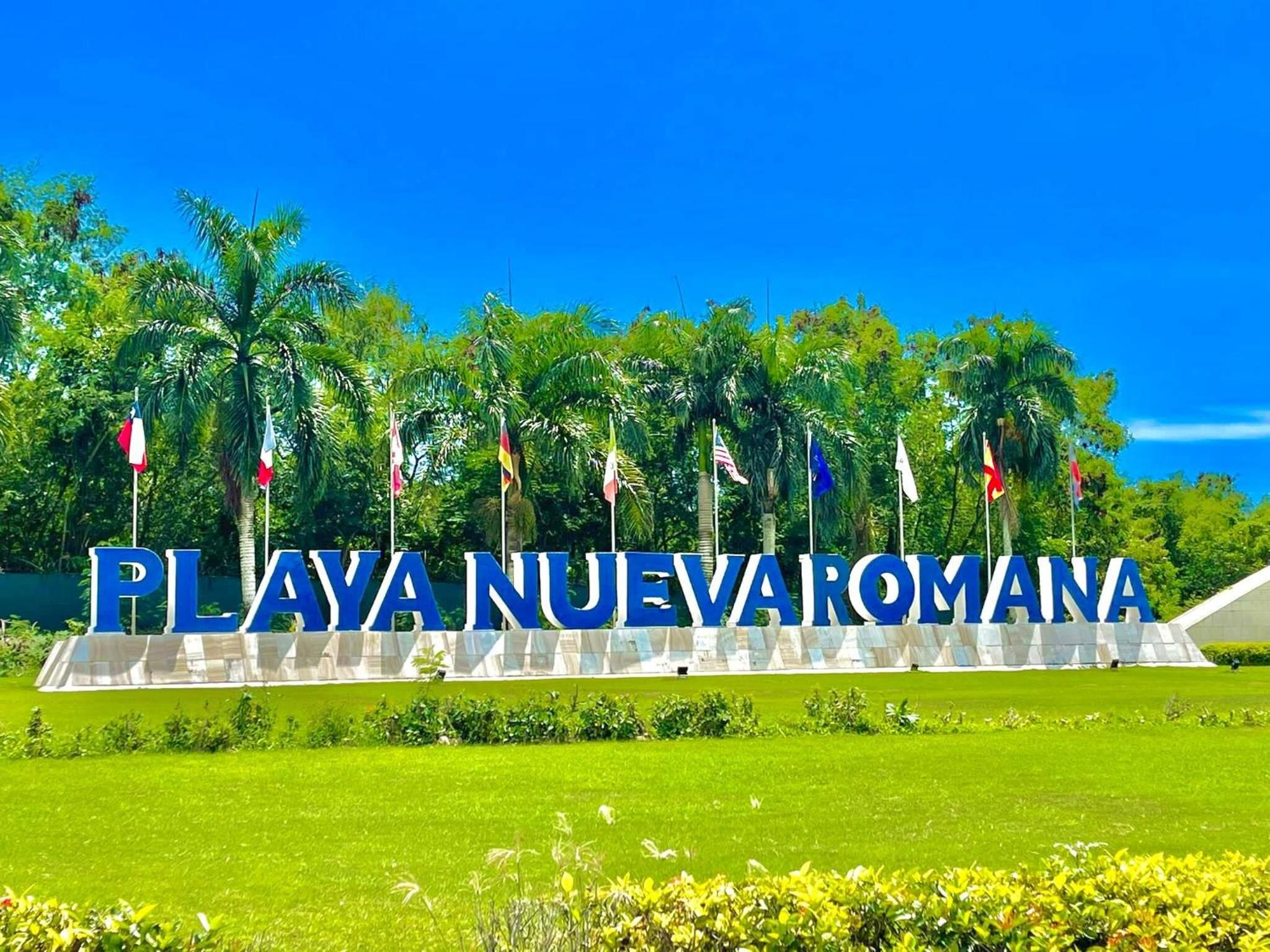 Residencial la ensenada, on Playa Nueva Romana