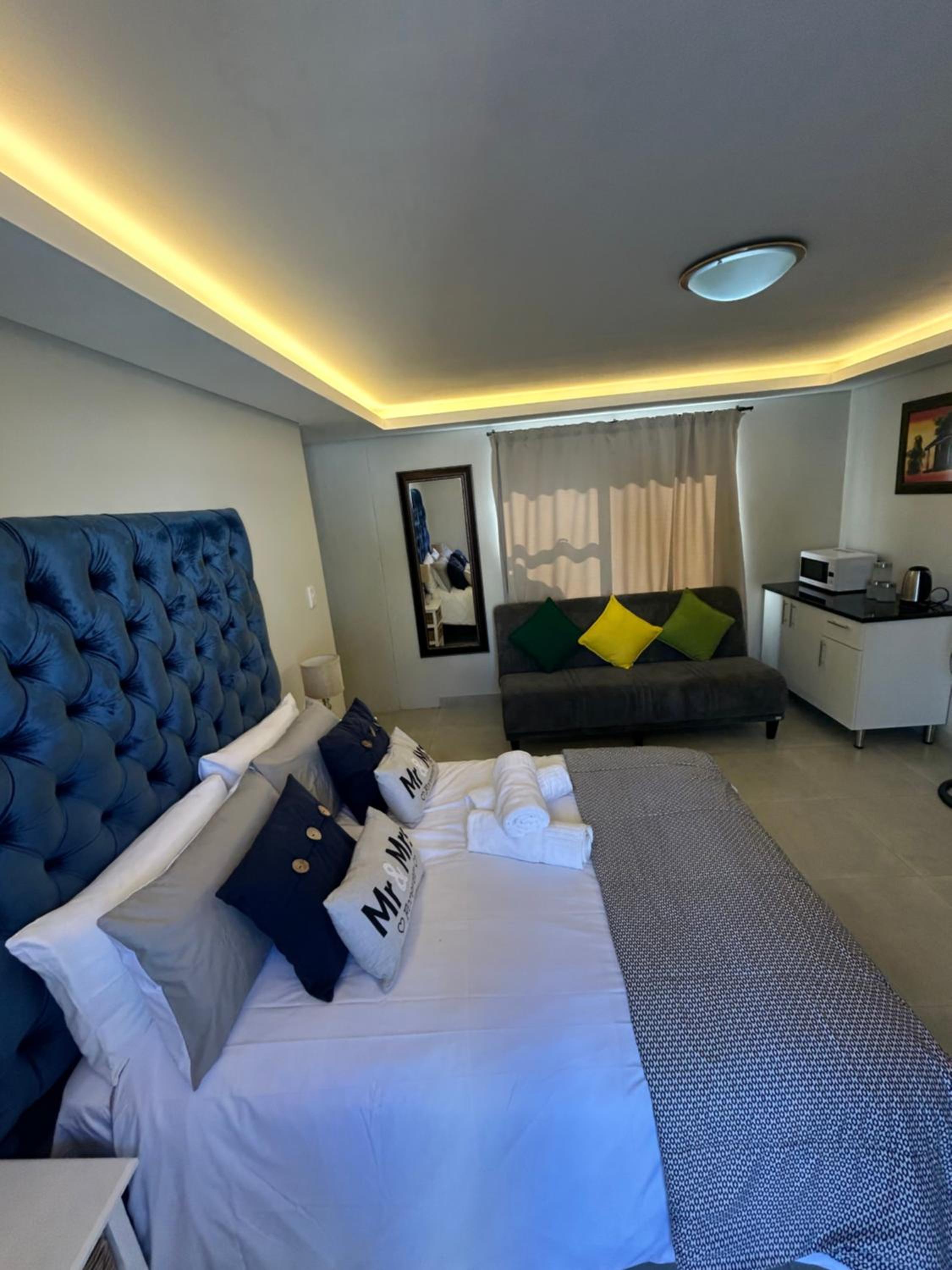 Immaculate,Alttrative &Modern 6 minutes away from the beach