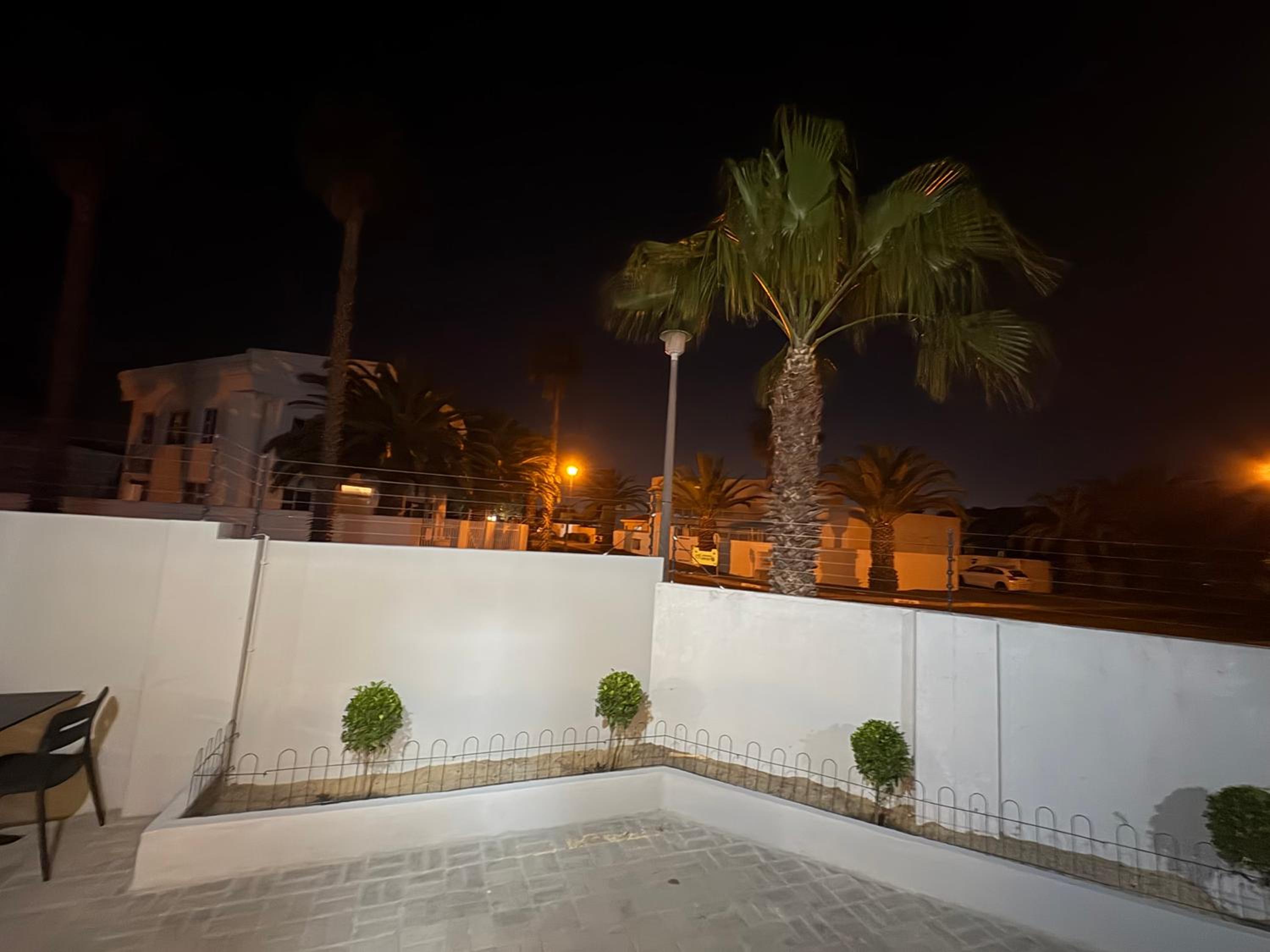 Immaculate,Alttrative &Modern 6 minutes away from the beach