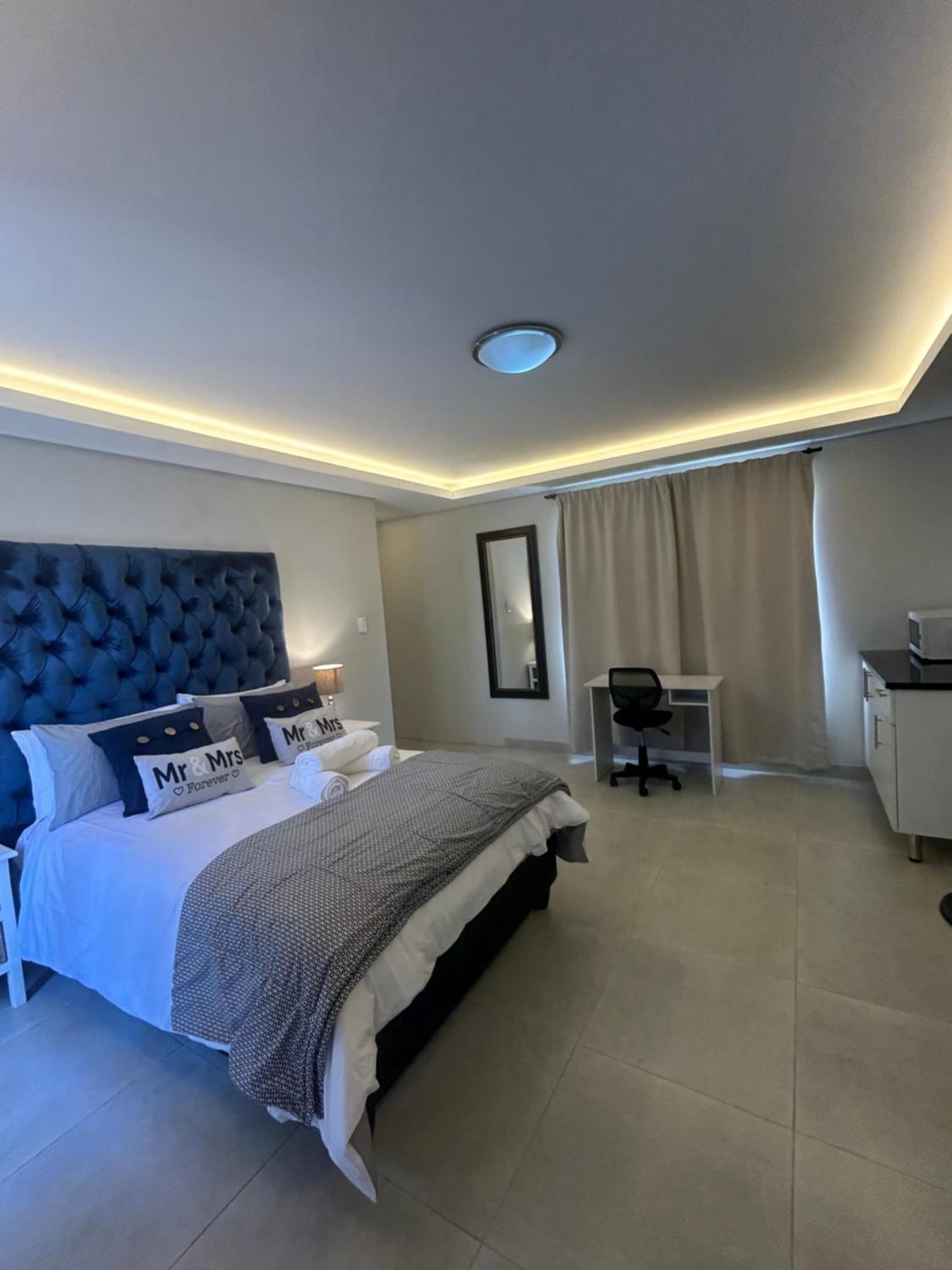 Immaculate,Alttrative &Modern 6 minutes away from the beach