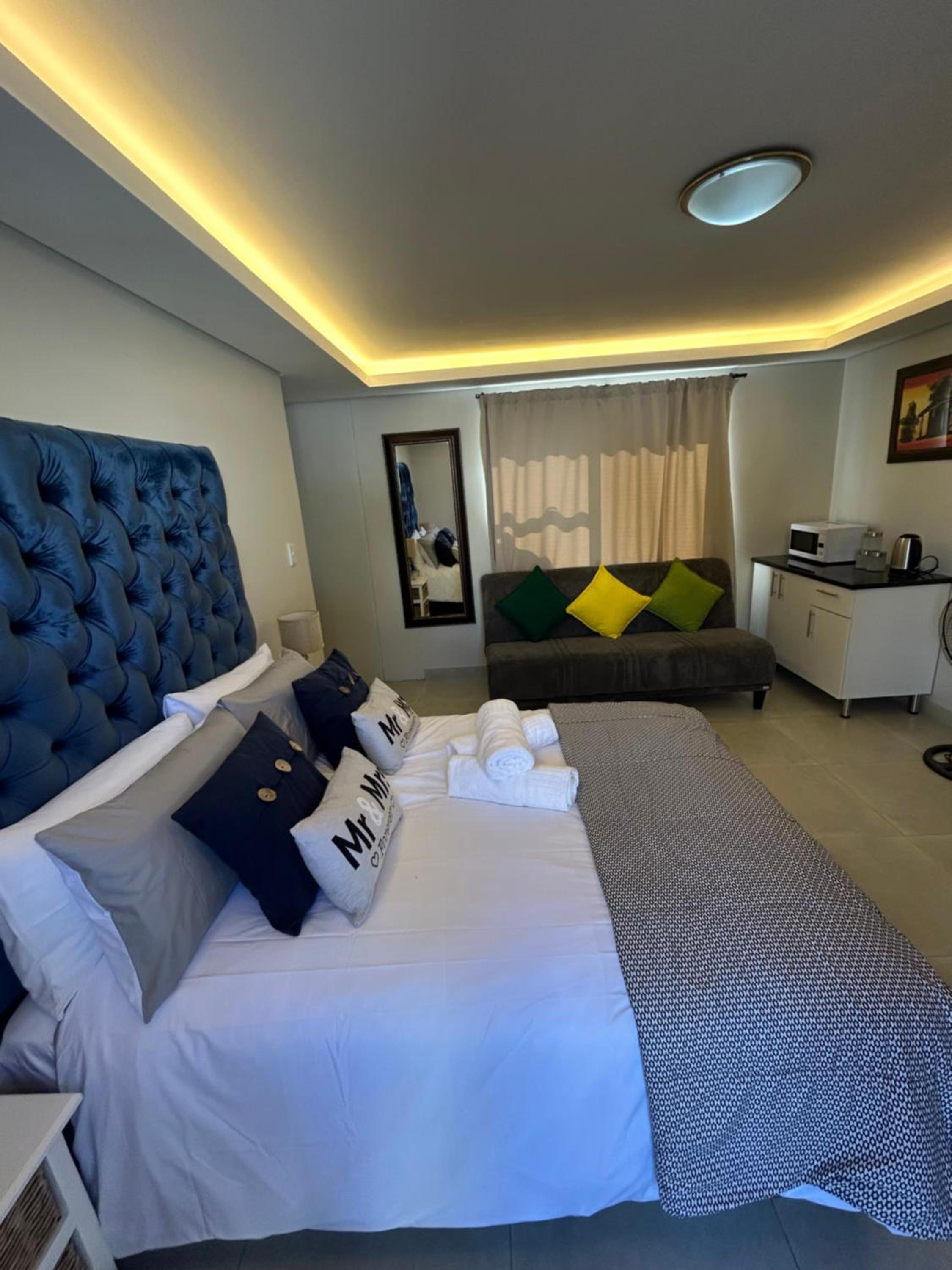 Immaculate,Alttrative &Modern 6 minutes away from the beach