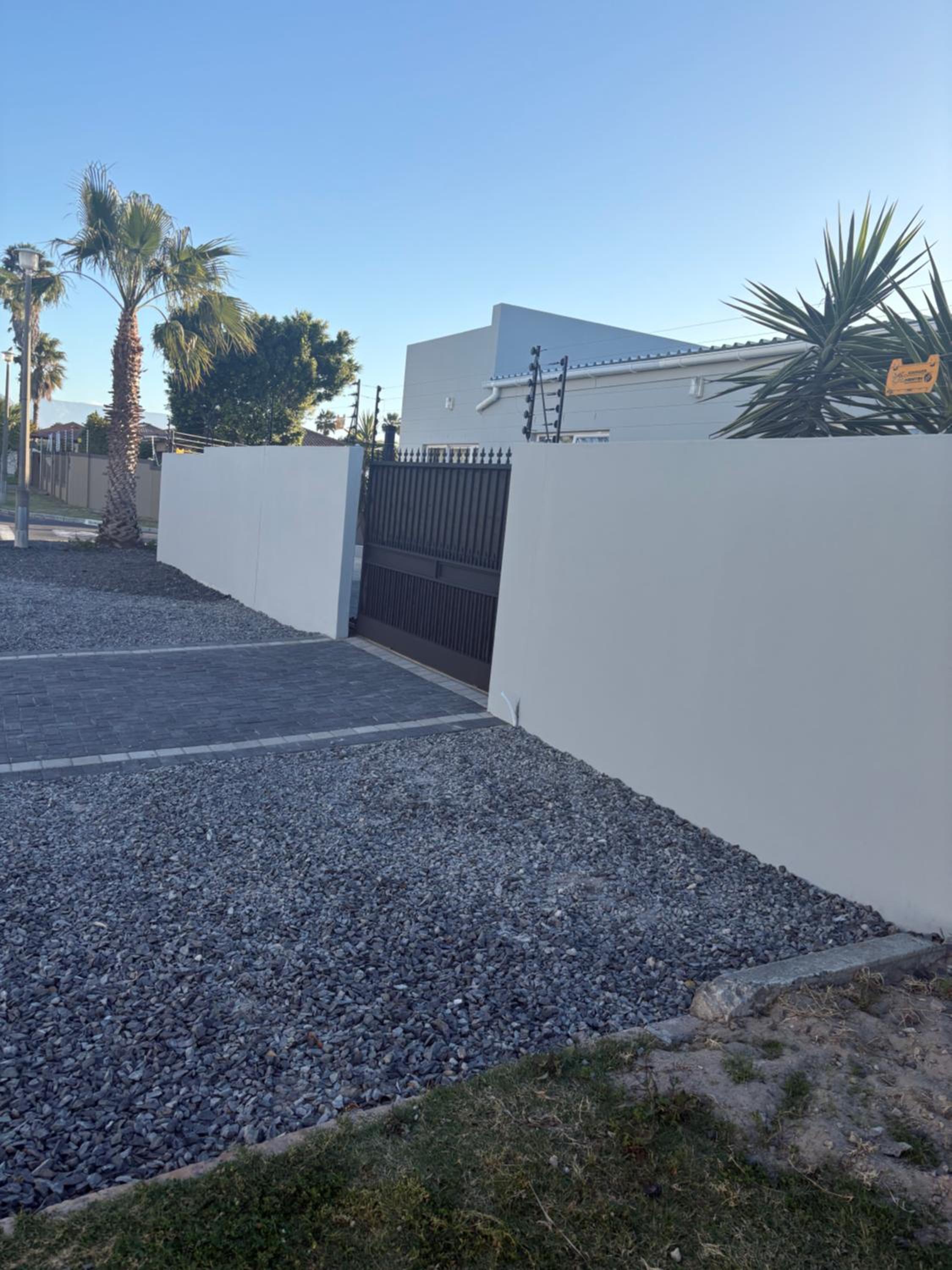Immaculate,Alttrative &Modern 6 minutes away from the beach