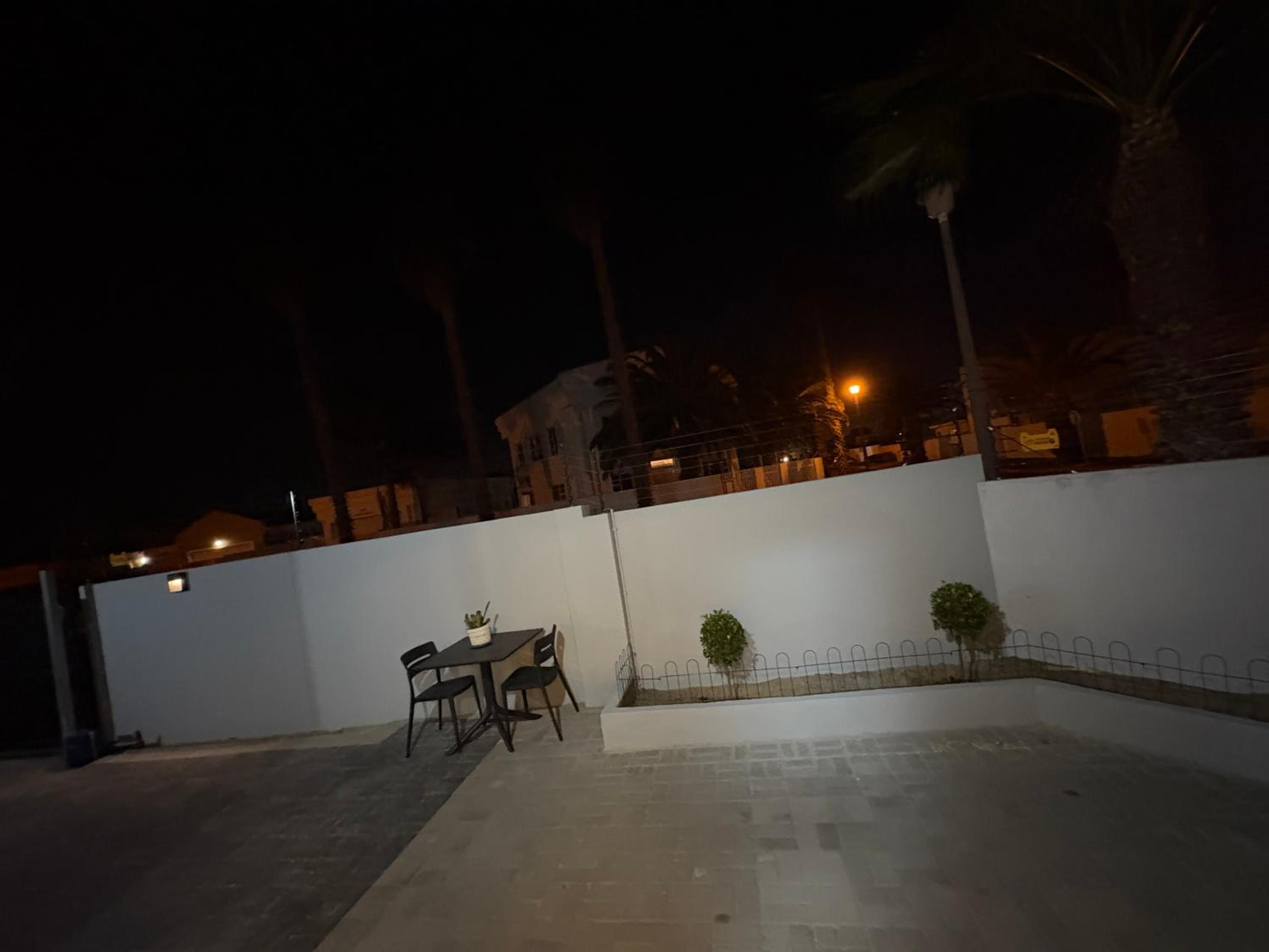 Immaculate,Alttrative &Modern 6 minutes away from the beach
