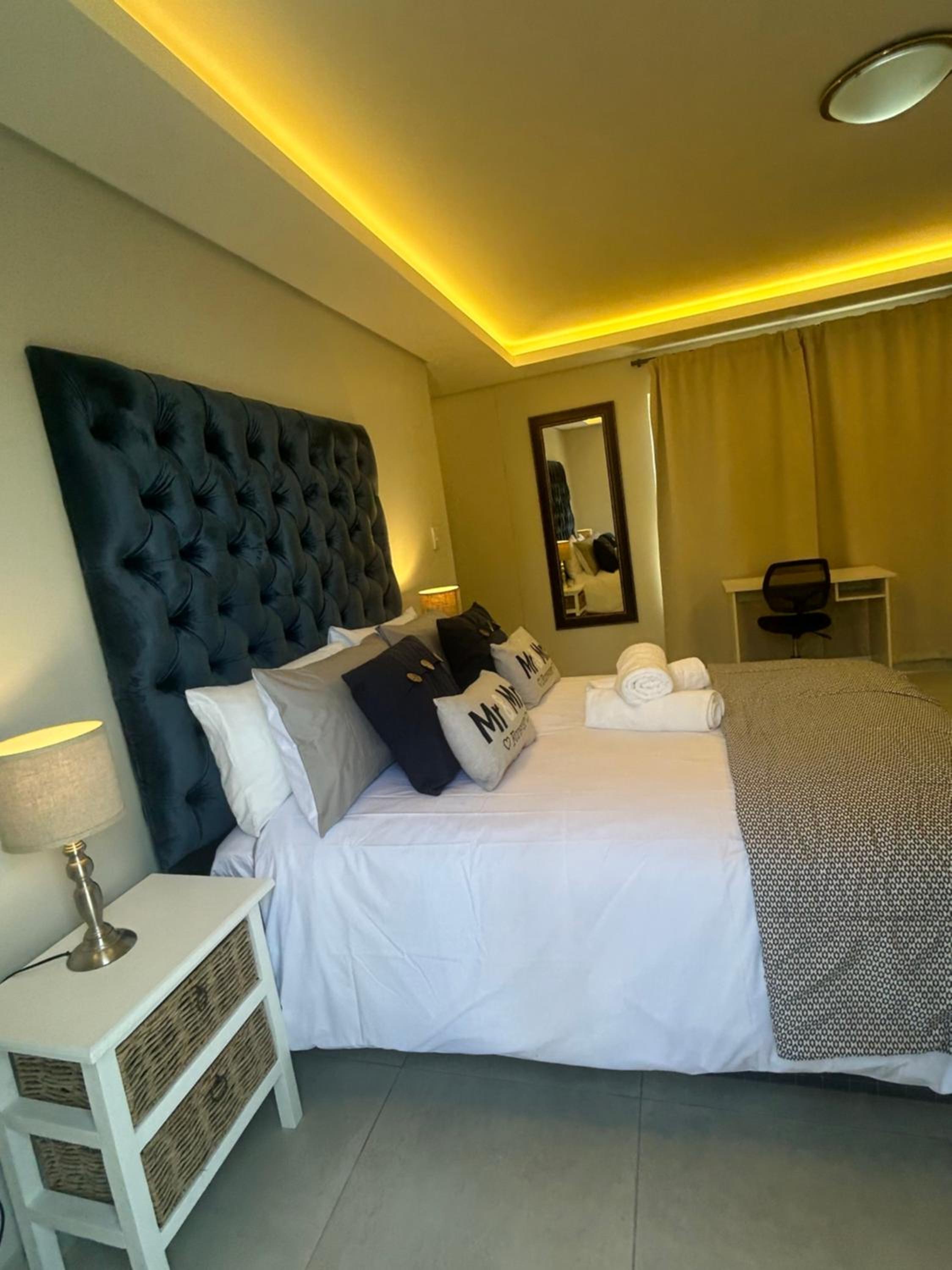 Immaculate,Alttrative &Modern 6 minutes away from the beach