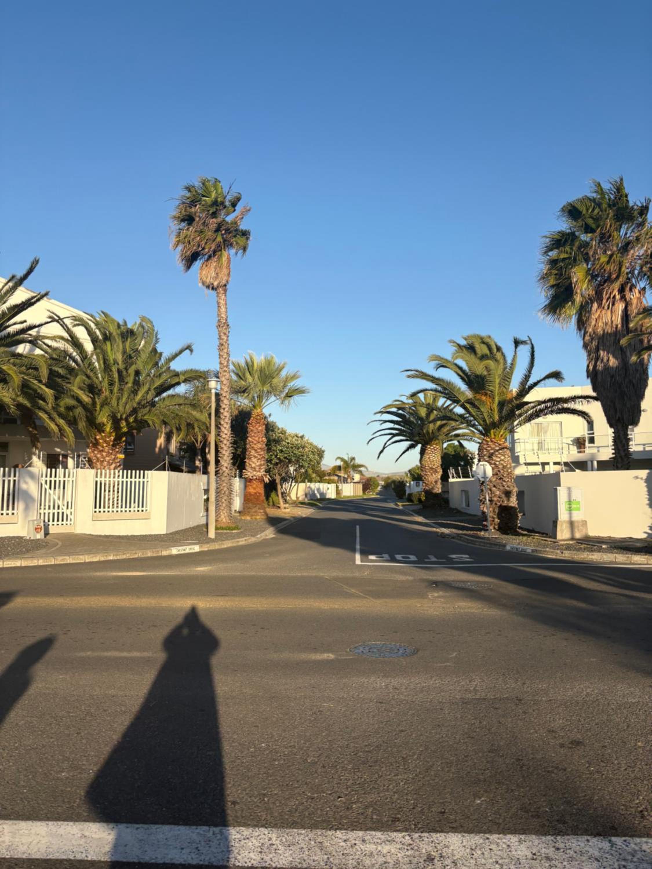 Immaculate,Alttrative &Modern 6 minutes away from the beach
