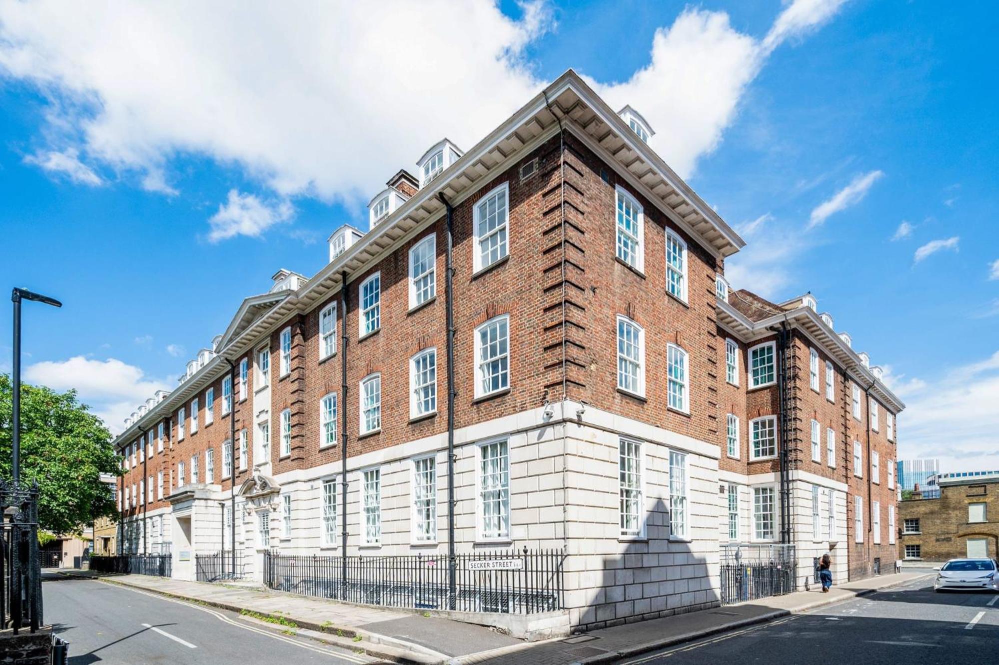 AXO Waterloo Ensuite Rooms in London