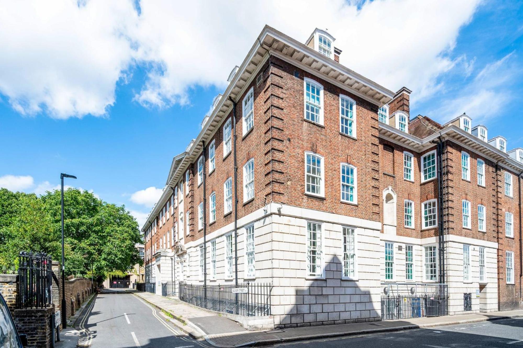 AXO Waterloo Ensuite Rooms in London