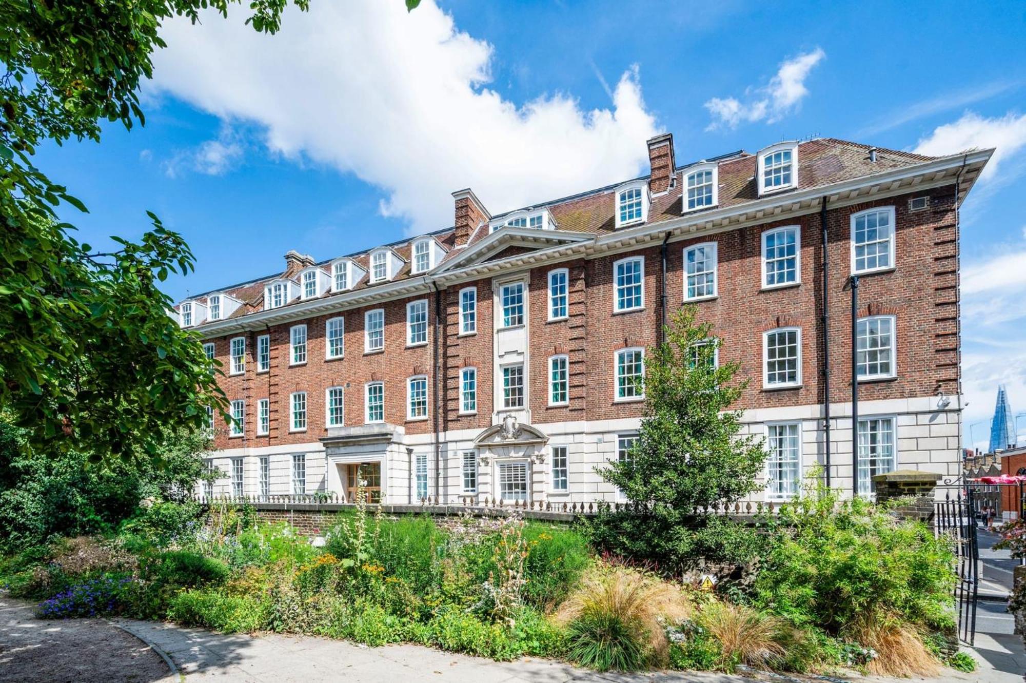 AXO Waterloo Ensuite Rooms in London
