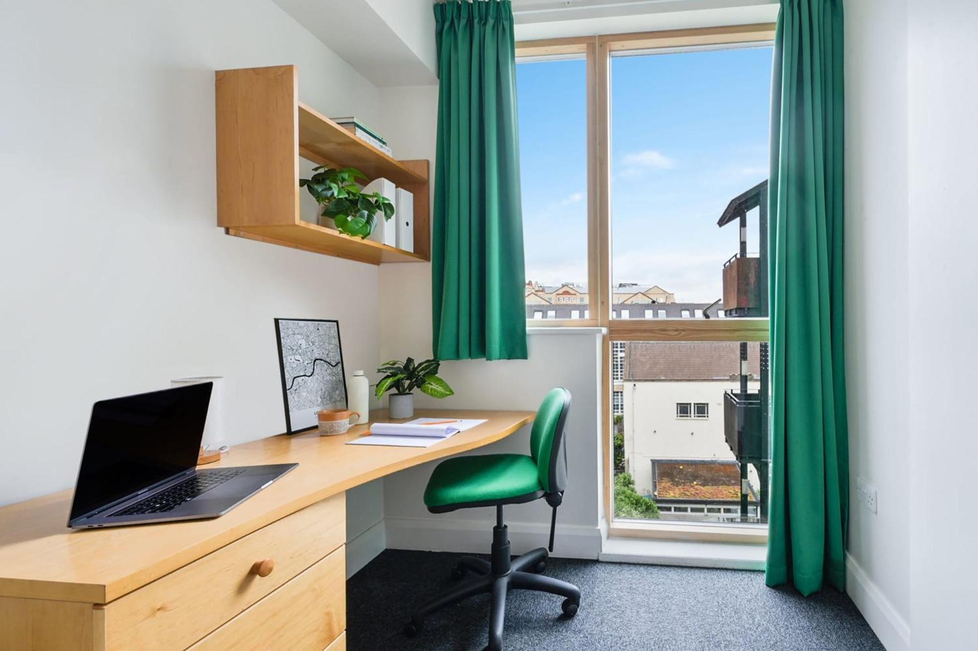 AXO Waterloo Ensuite Rooms in London