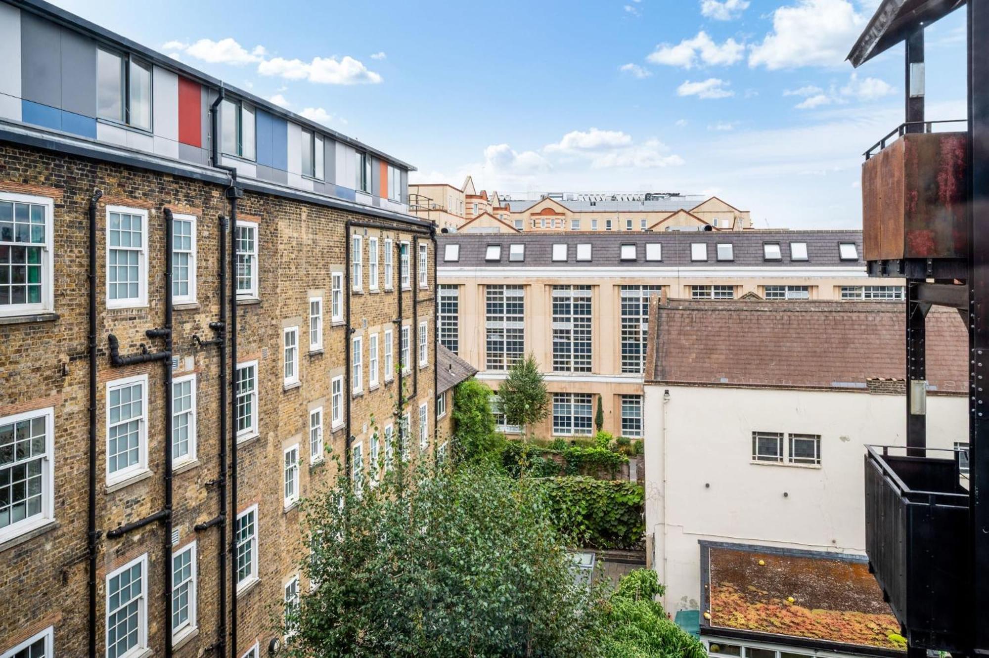 AXO Waterloo Ensuite Rooms in London