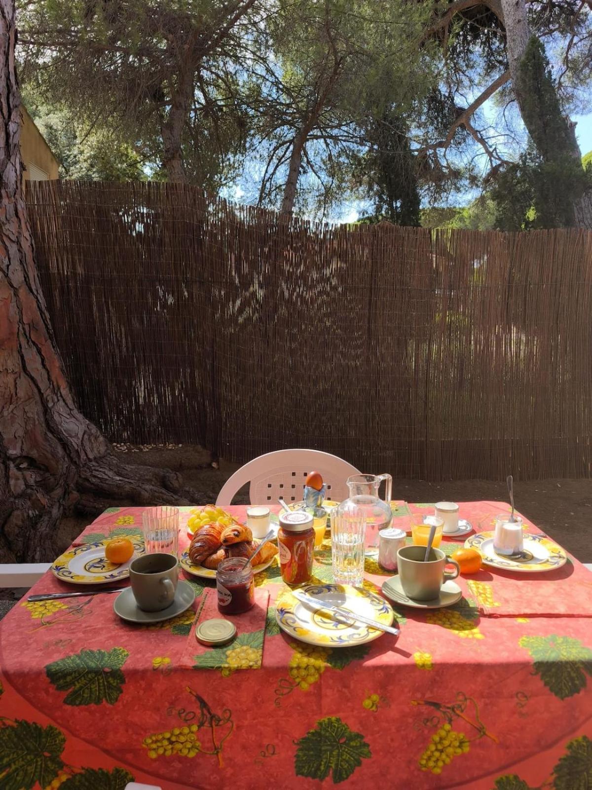 Rare - appartement avec jardin à 350m de la plage et du port
