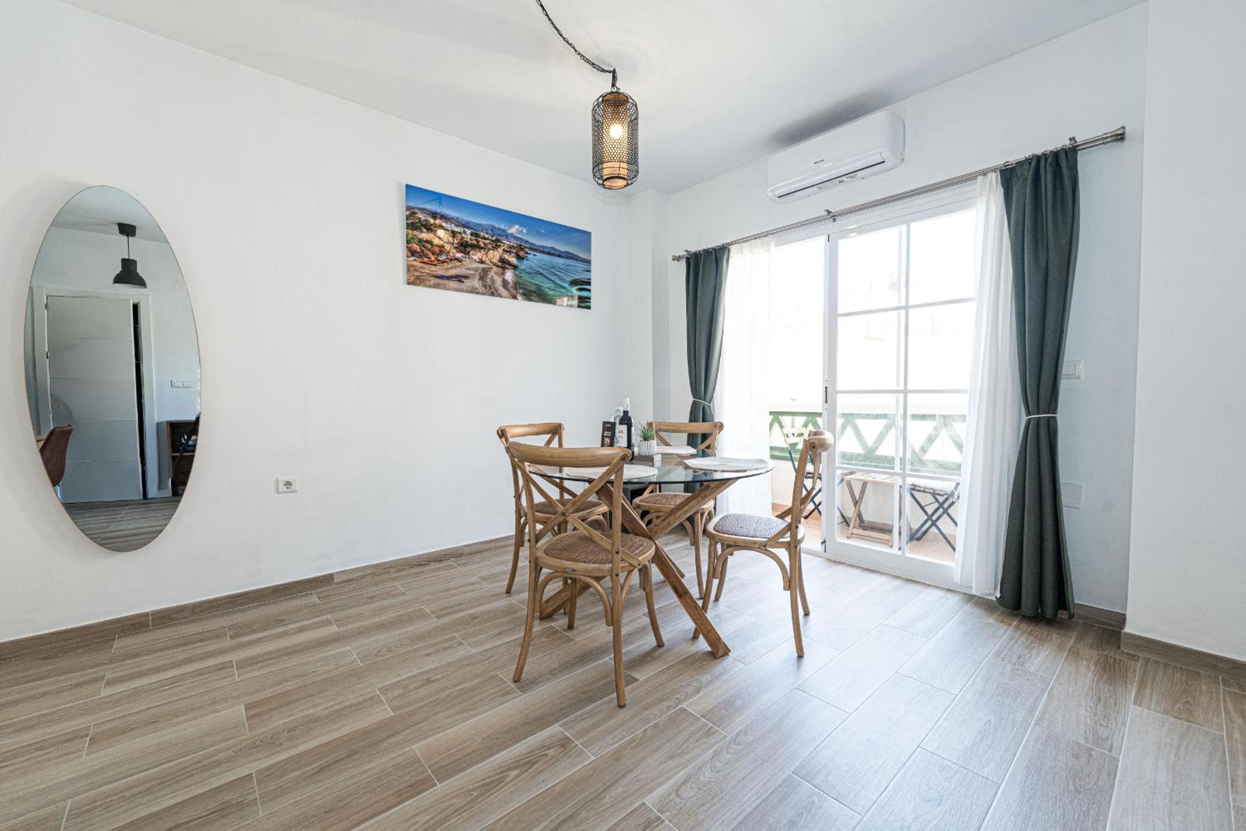 Toboso 1R Beach Living