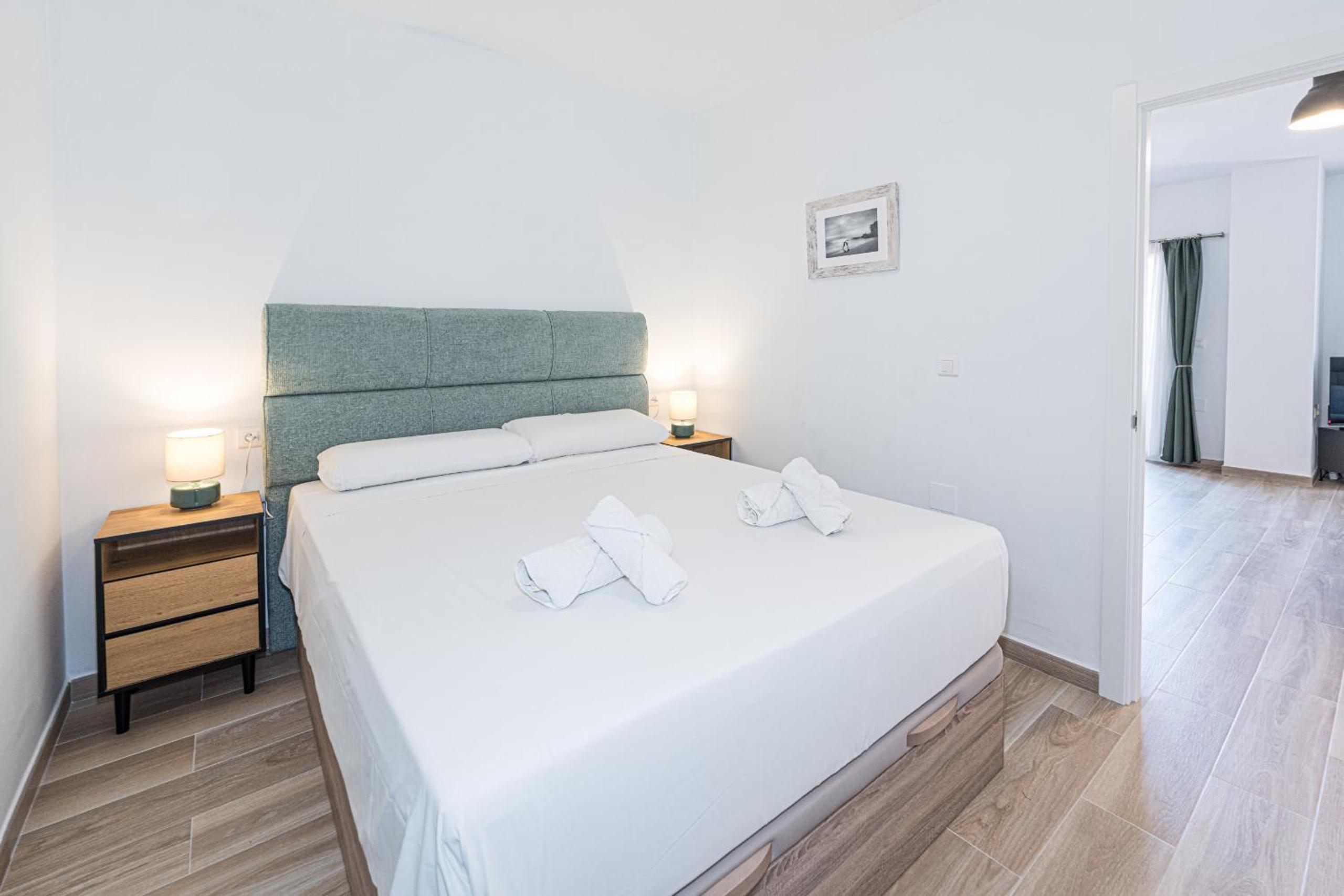 Toboso 1R Beach Living