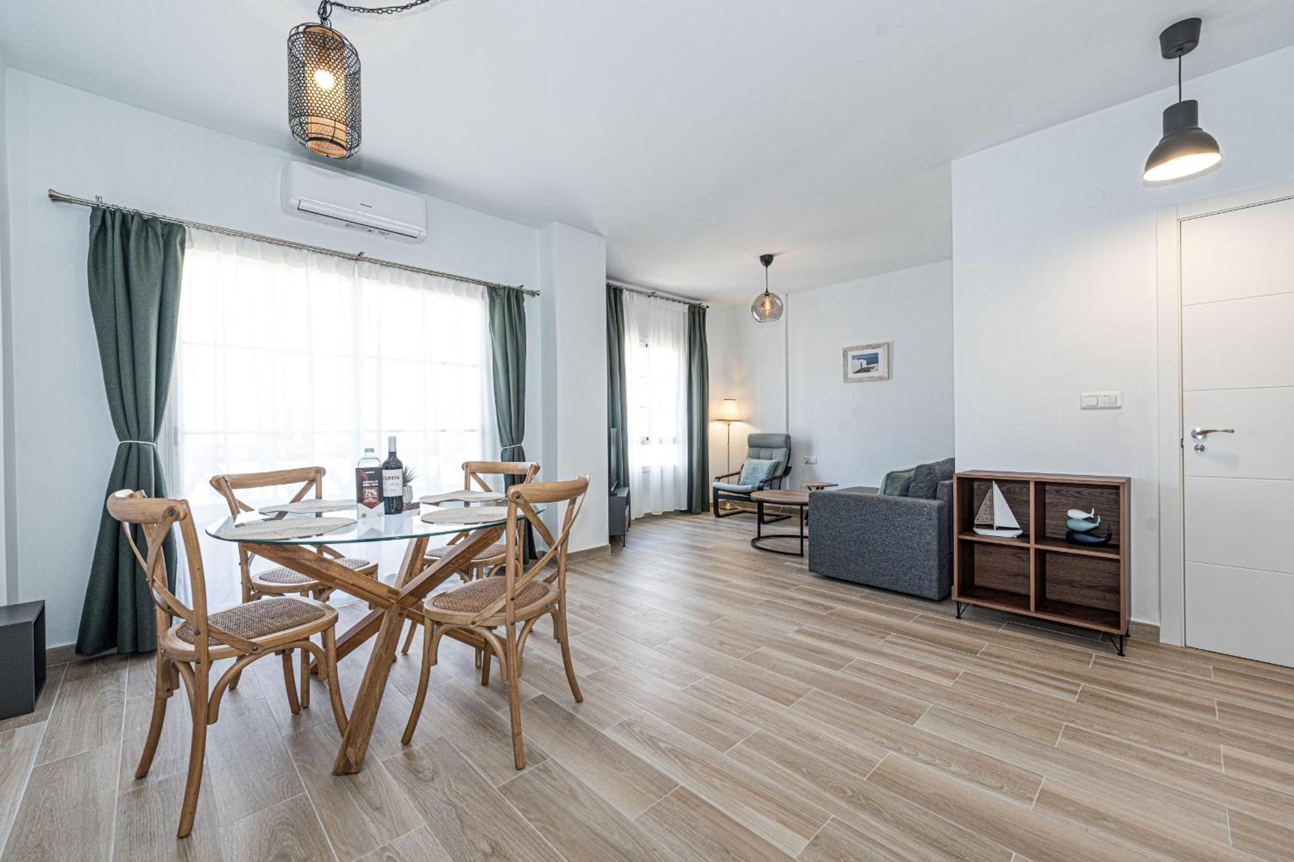 Toboso 1R Beach Living