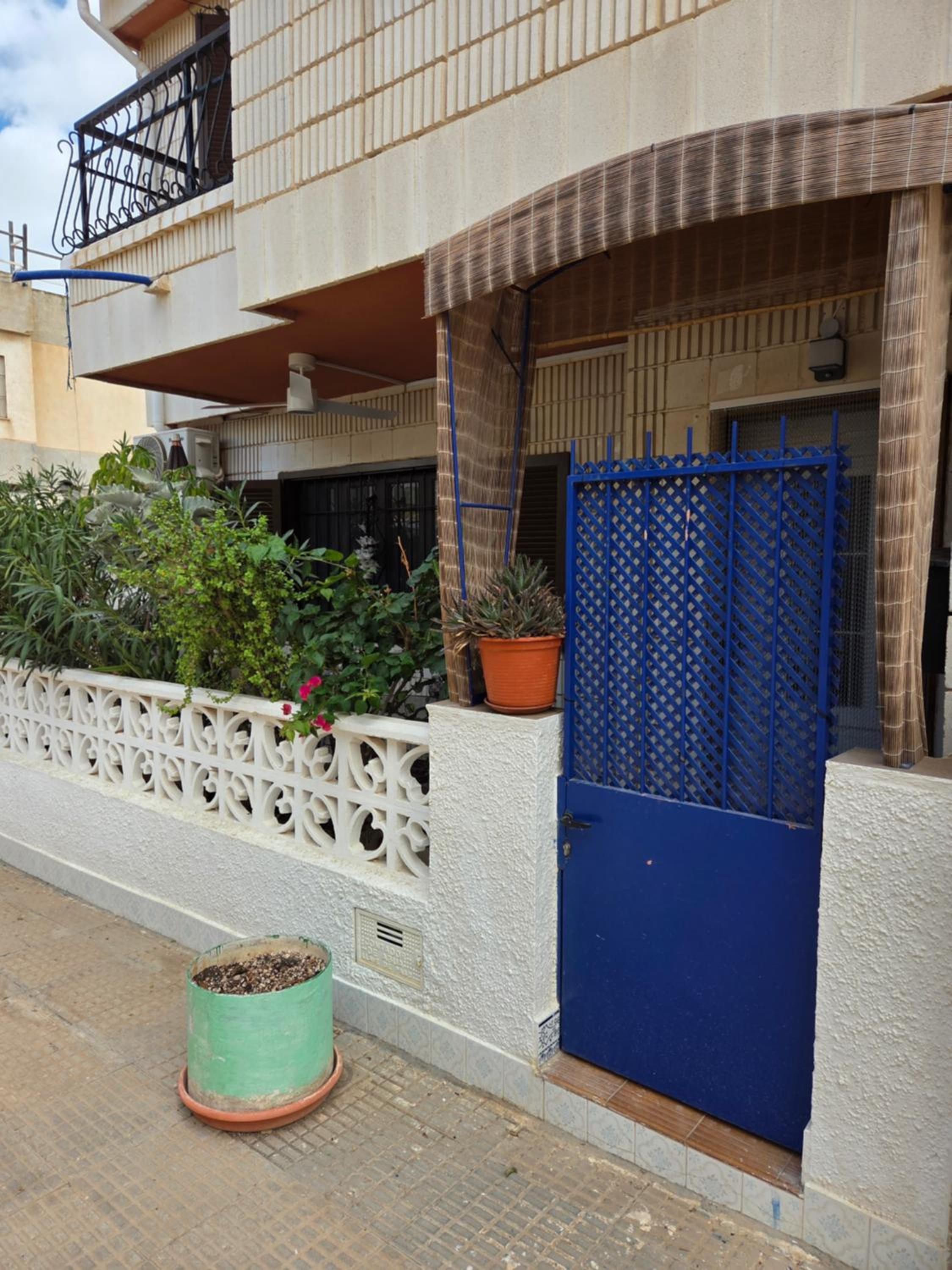 Casa Flamingo - Corner house near beach & boulevard with sea & salt lake view