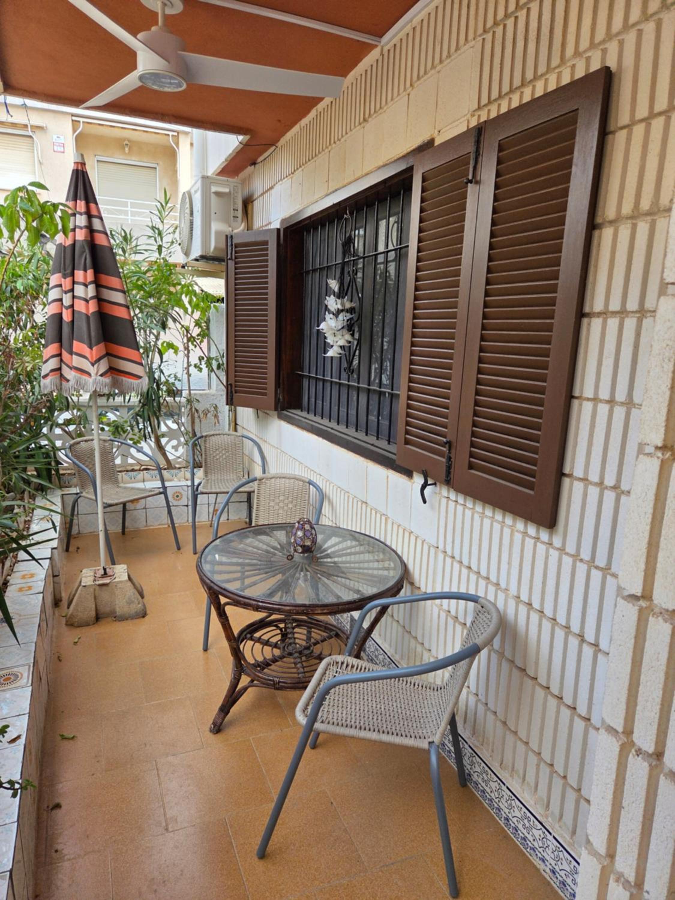 Casa Flamingo - Corner house near beach & boulevard with sea & salt lake view