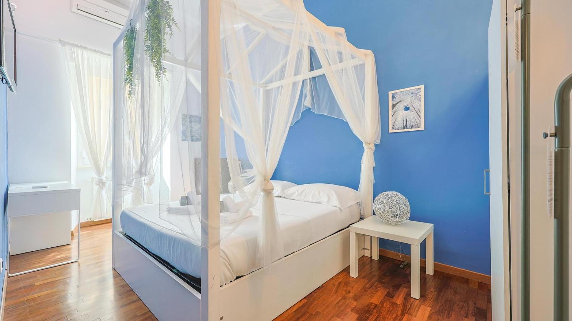 Colosseo House Rosy by Rentbeat