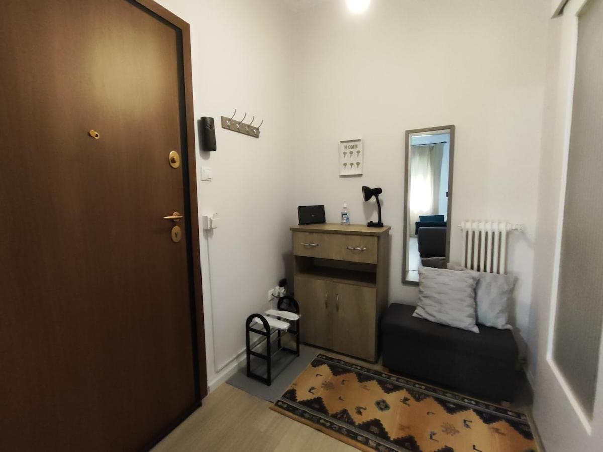 RG Living Spaces Neo Psychiko