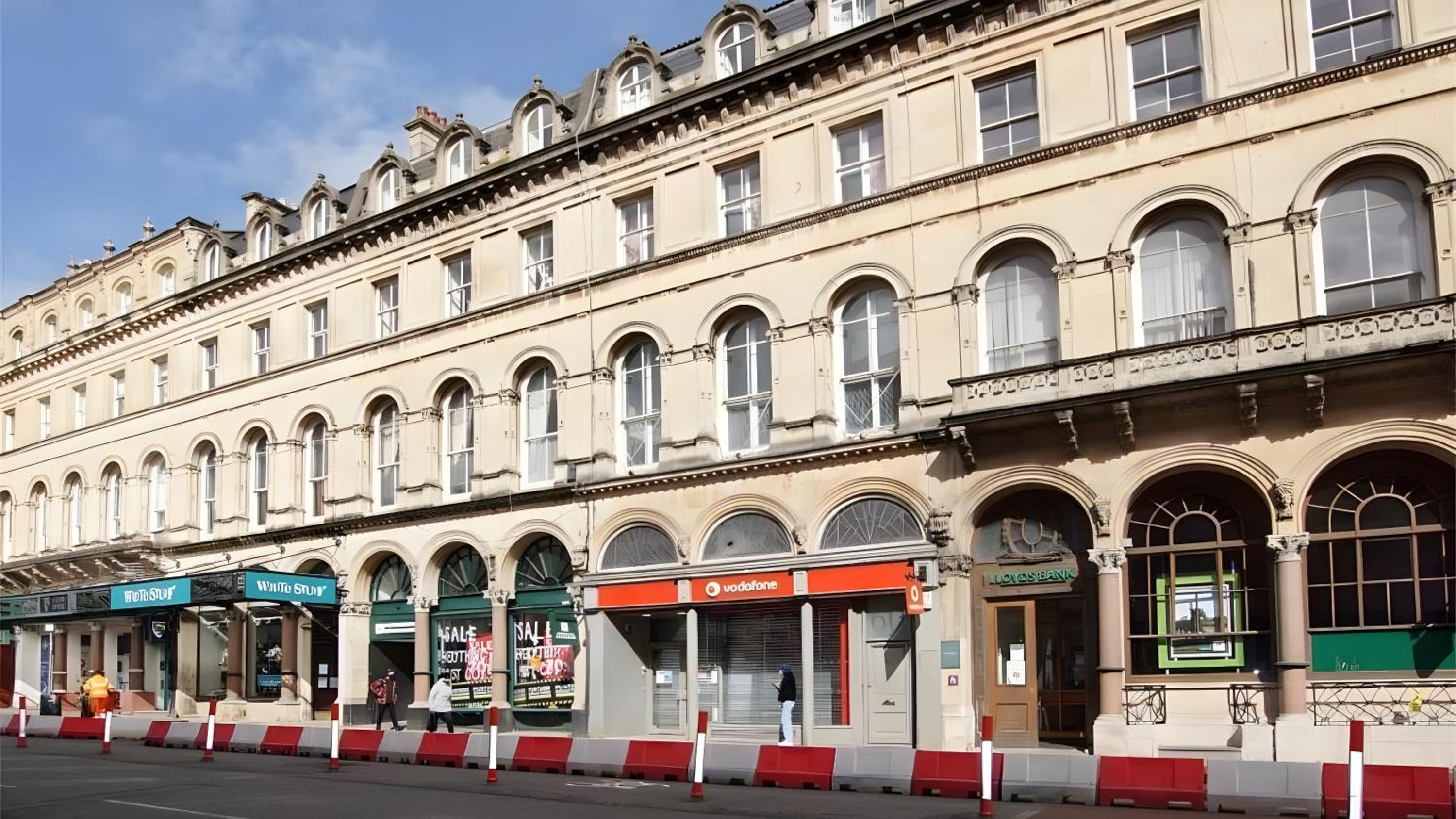 60 Queens Road
