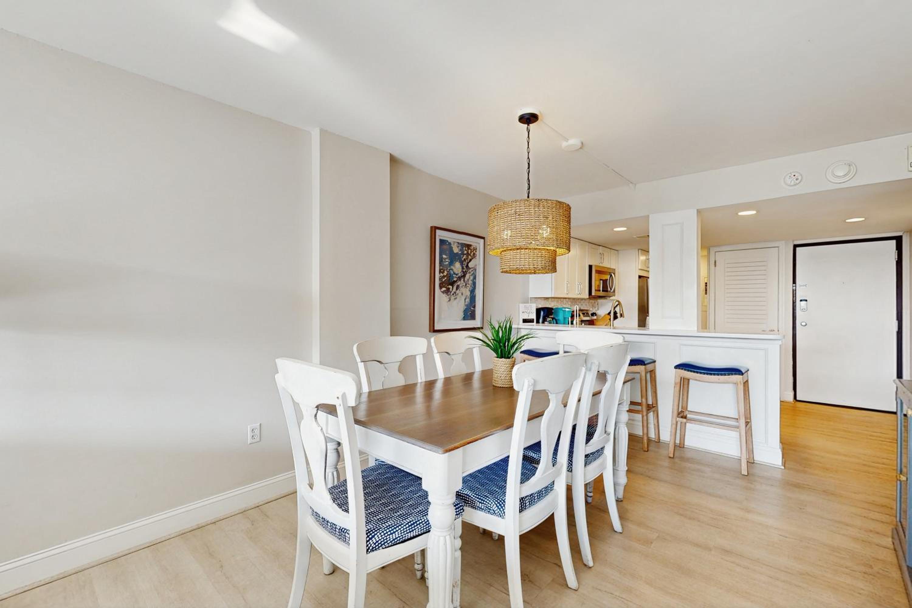 Walk to Ocean! Bethany Beach Retreat with Balcony