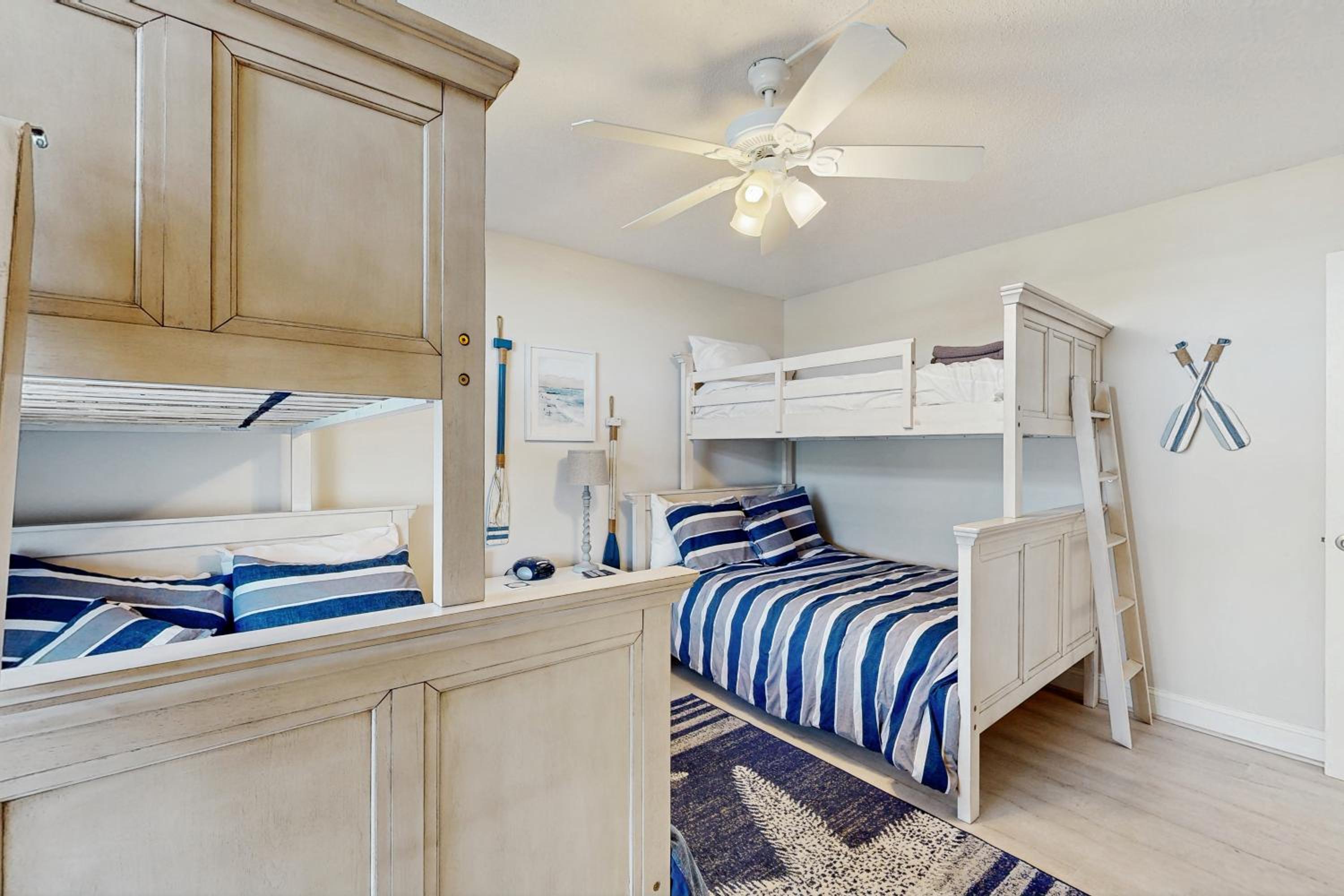 Walk to Ocean! Bethany Beach Retreat with Balcony