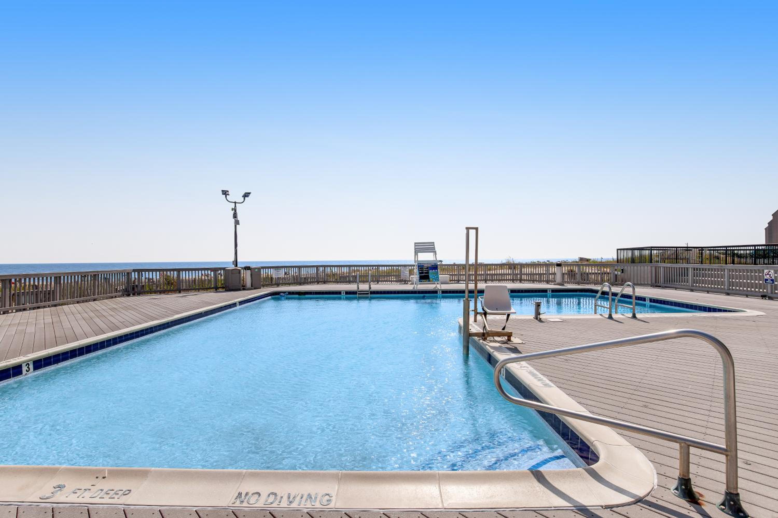 Walk to Ocean! Bethany Beach Retreat with Balcony