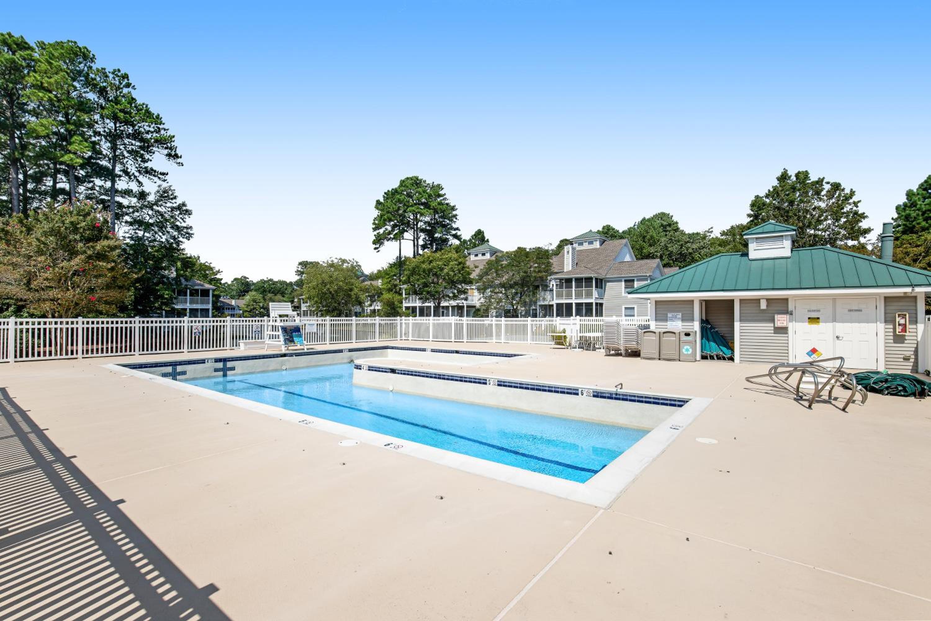 Walk to Ocean! Bethany Beach Retreat with Balcony