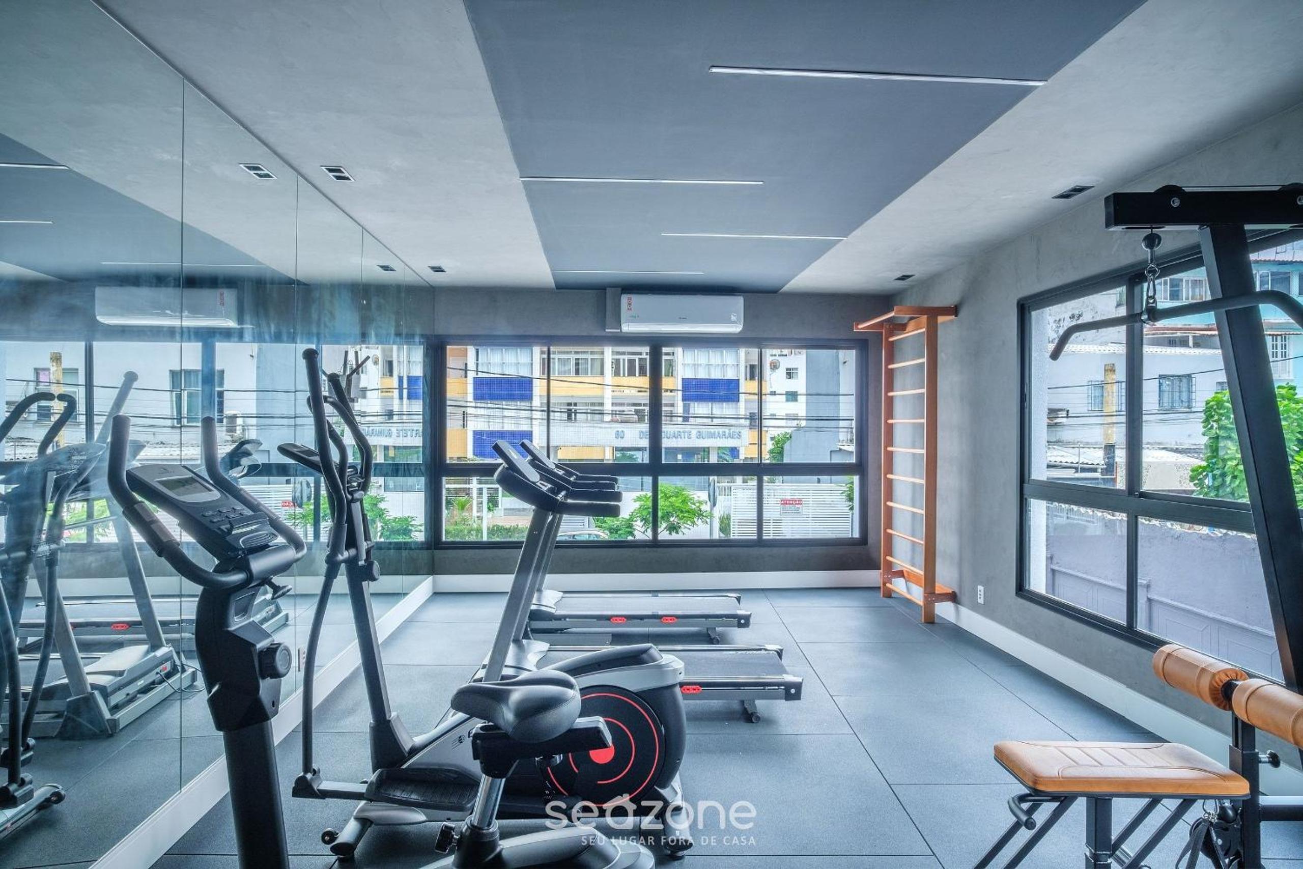 Charming apts 450m from Barra Beach w/ rooftop & sea view - PRV