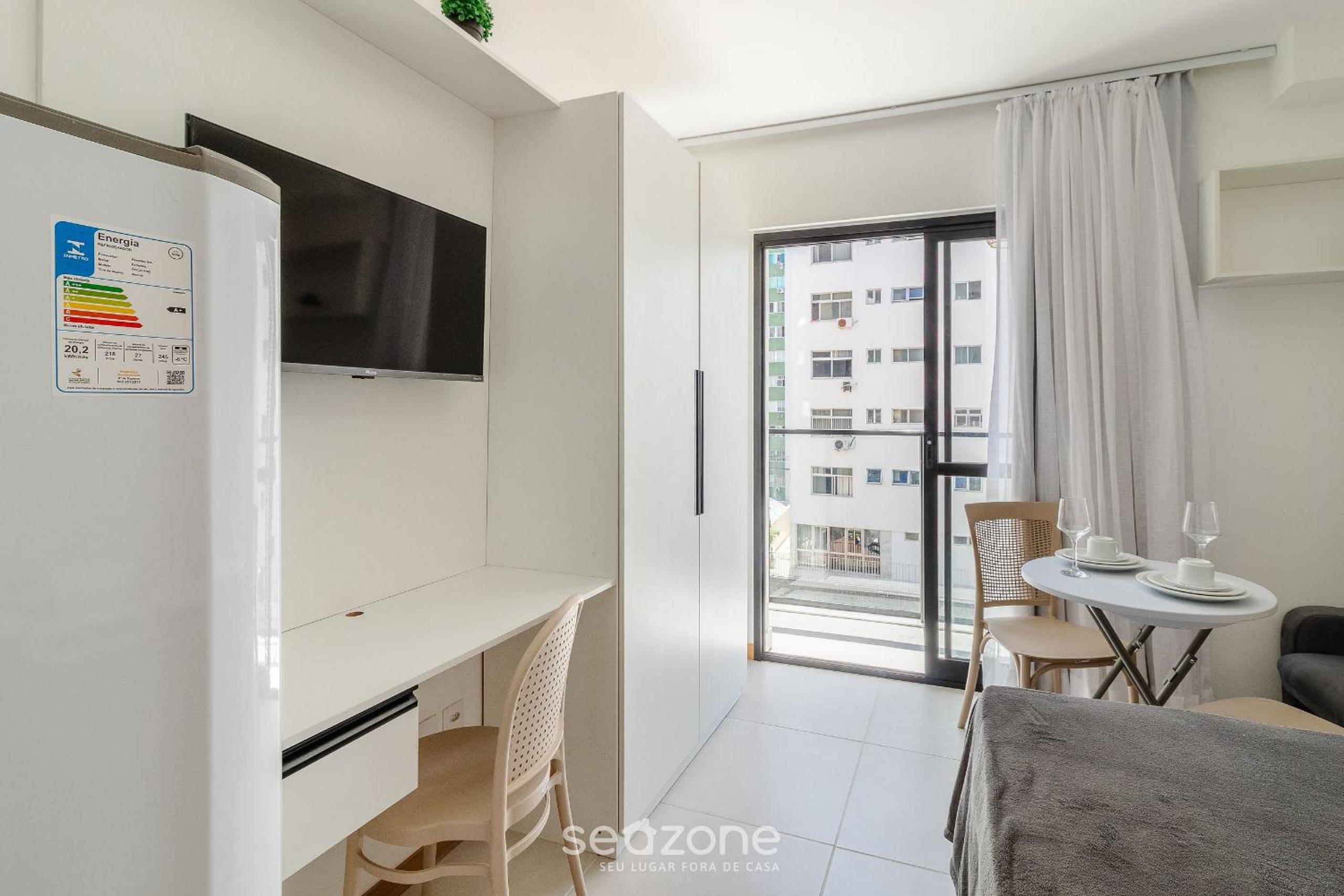 Charming apts 450m from Barra Beach w/ rooftop & sea view - PRV