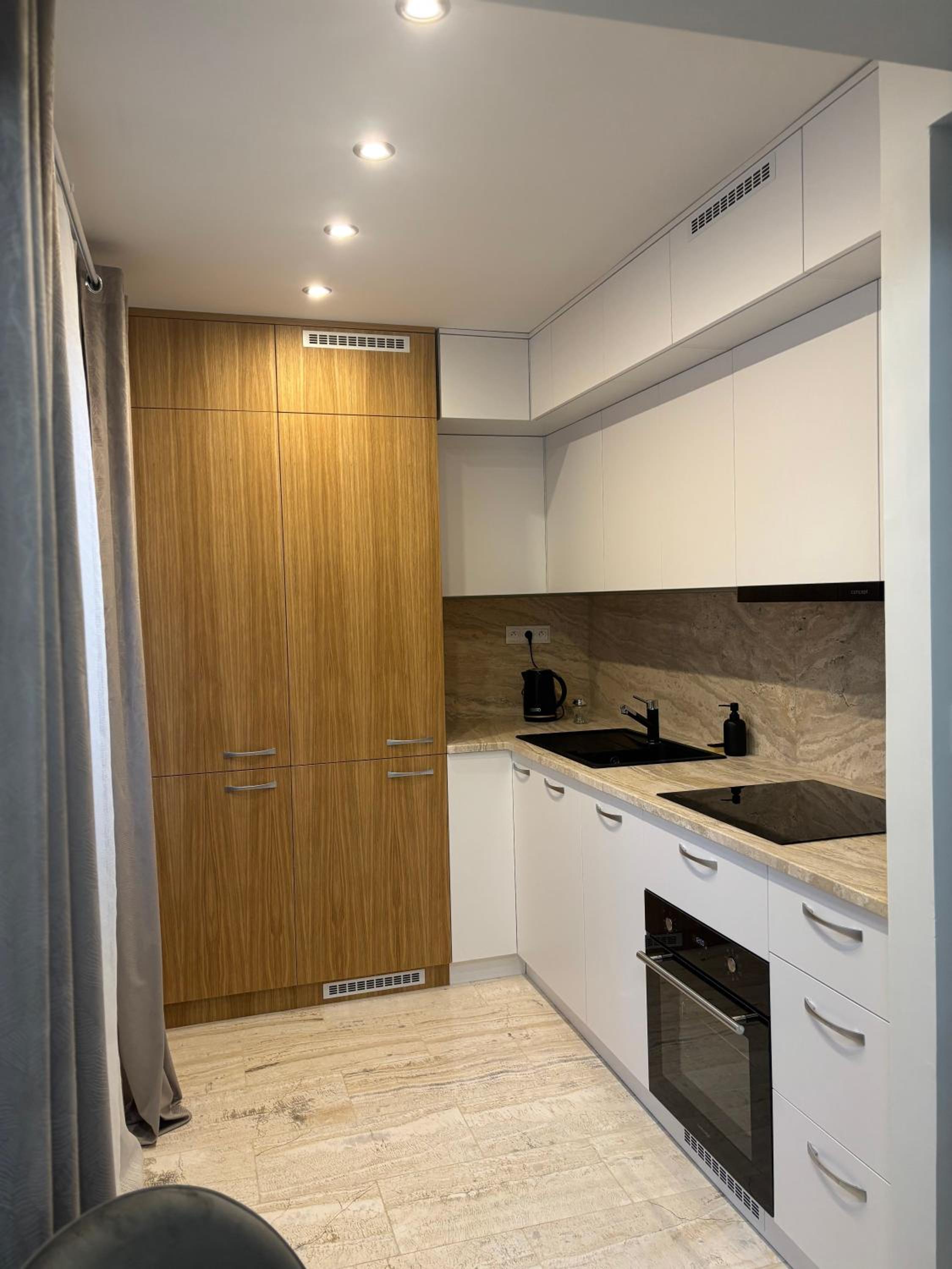 PA - Premium City Center Stay