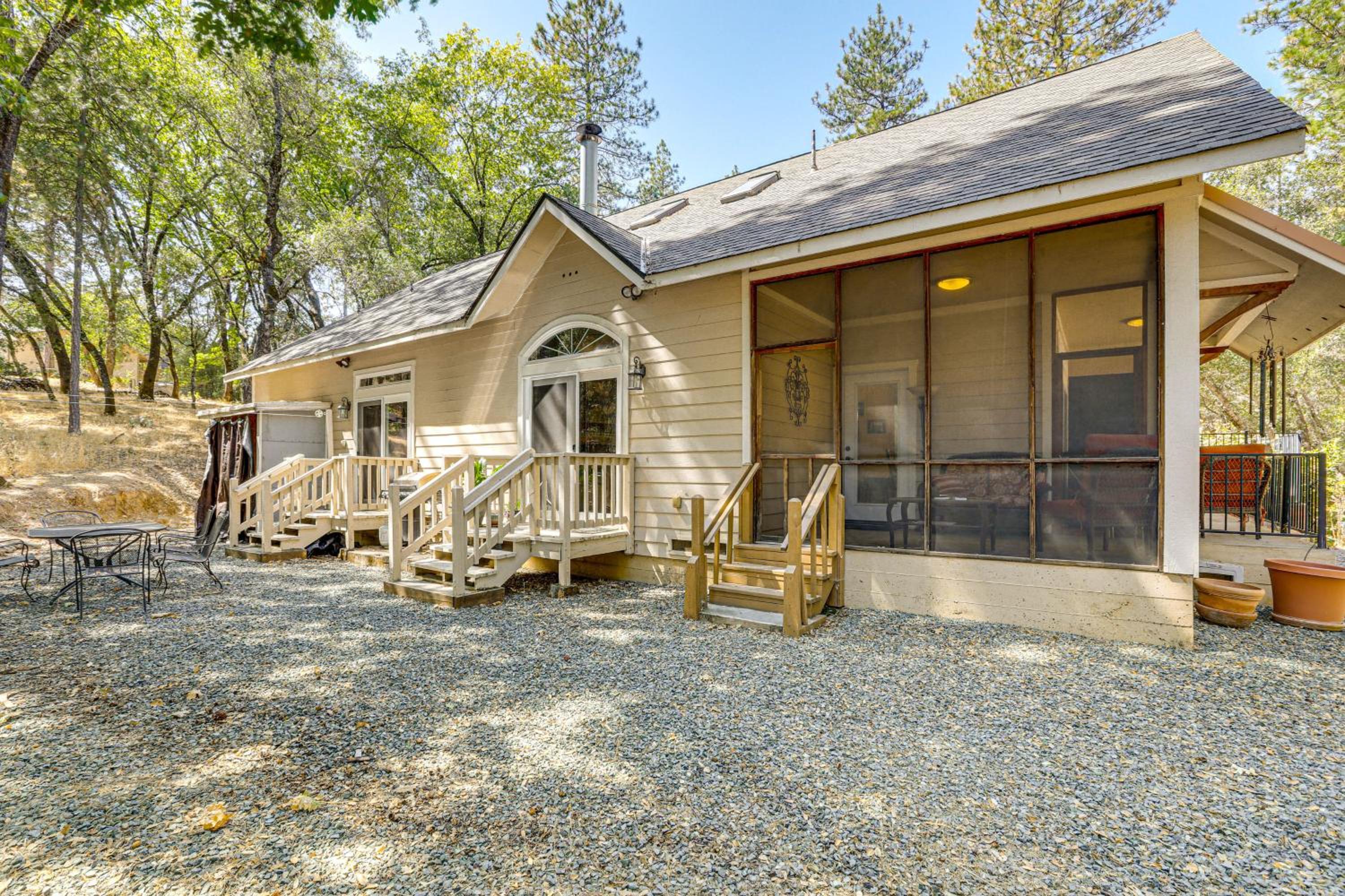 All-Season Outdoor Base Camp Gold Country Home!