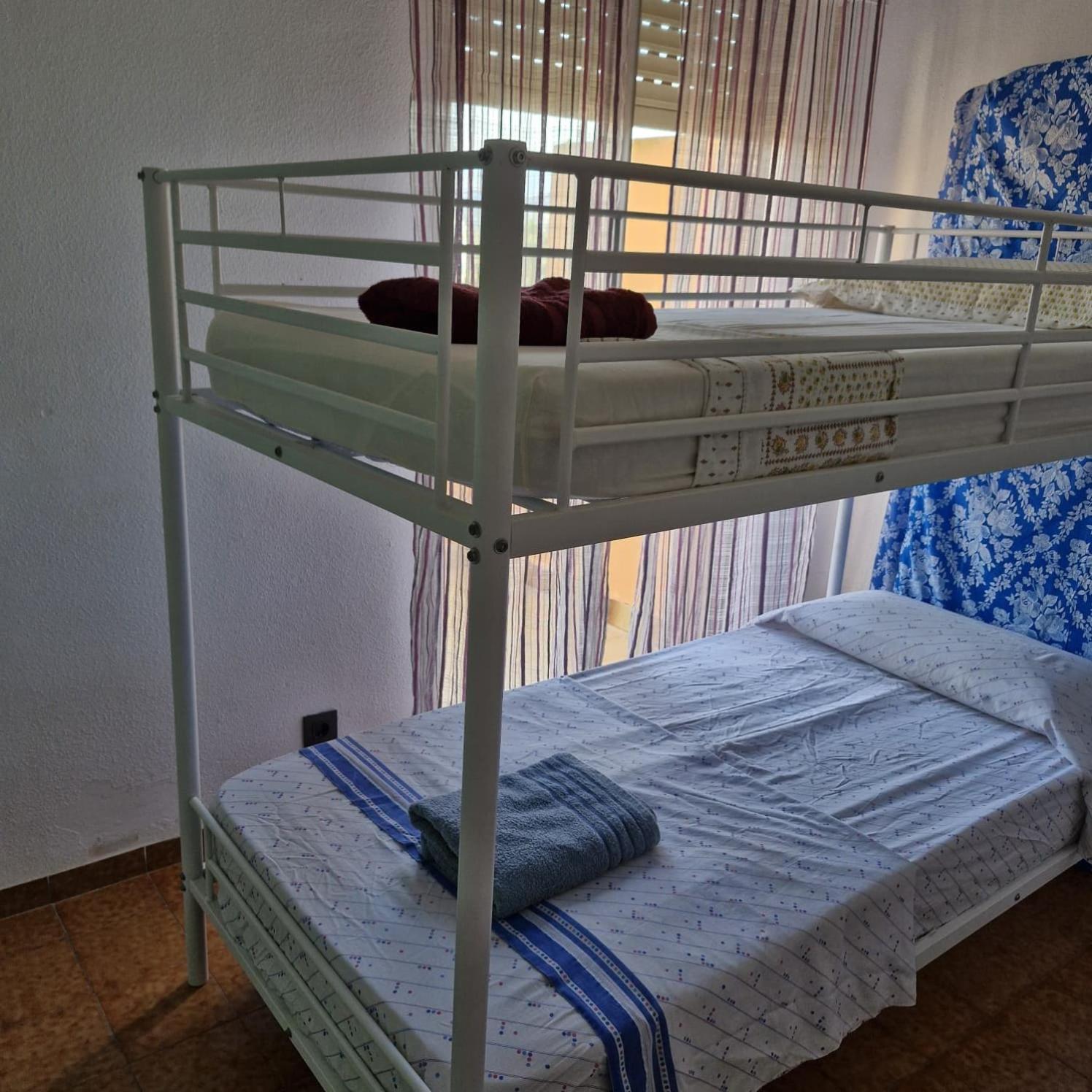 RentitSpain - Salobreña - Paseo Marítimo en Primera Linea de Playa