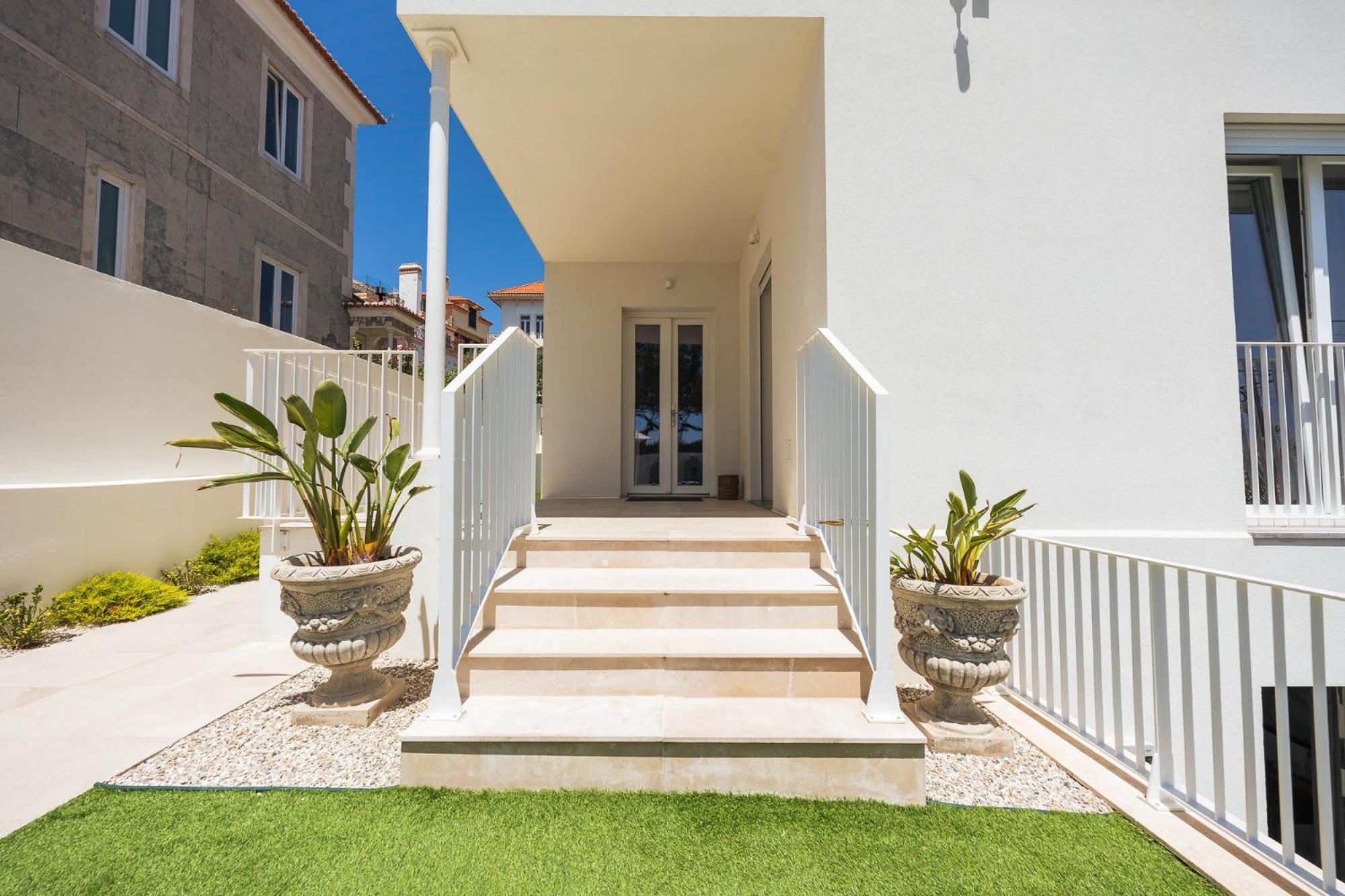 BeGuest Estoril Guesthouse