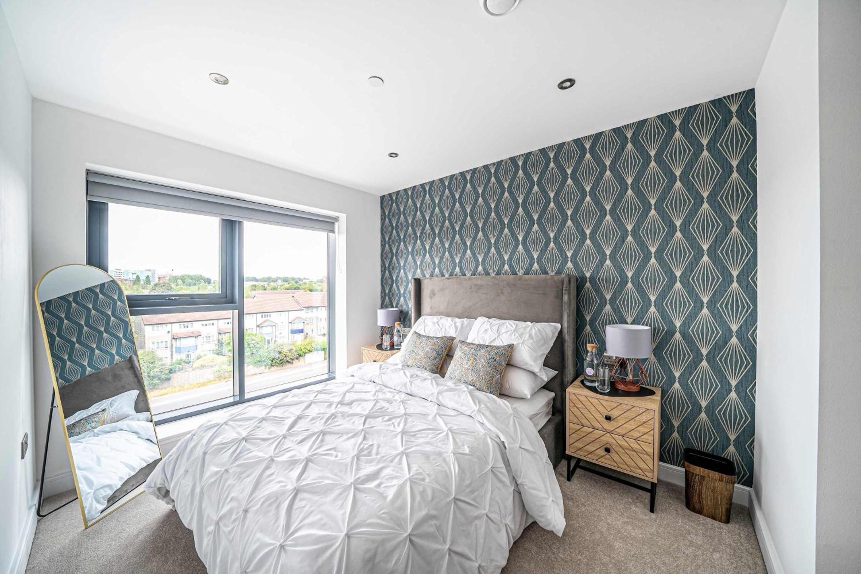 Luxury 2BR Penthouse-1, Private Terrace, City Center, Free Parking