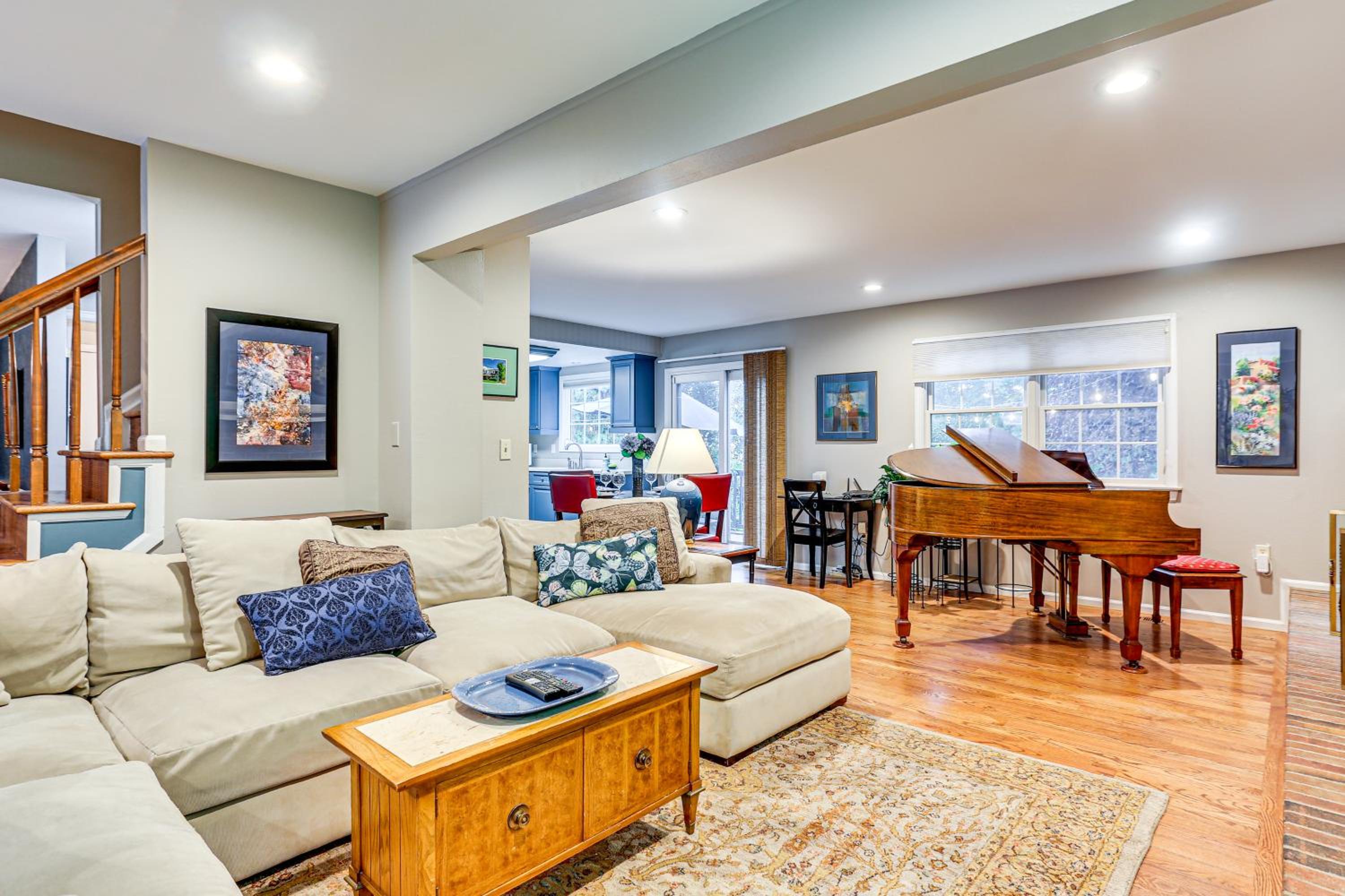 Spacious Family Home with Deck and Yard in Littleton!