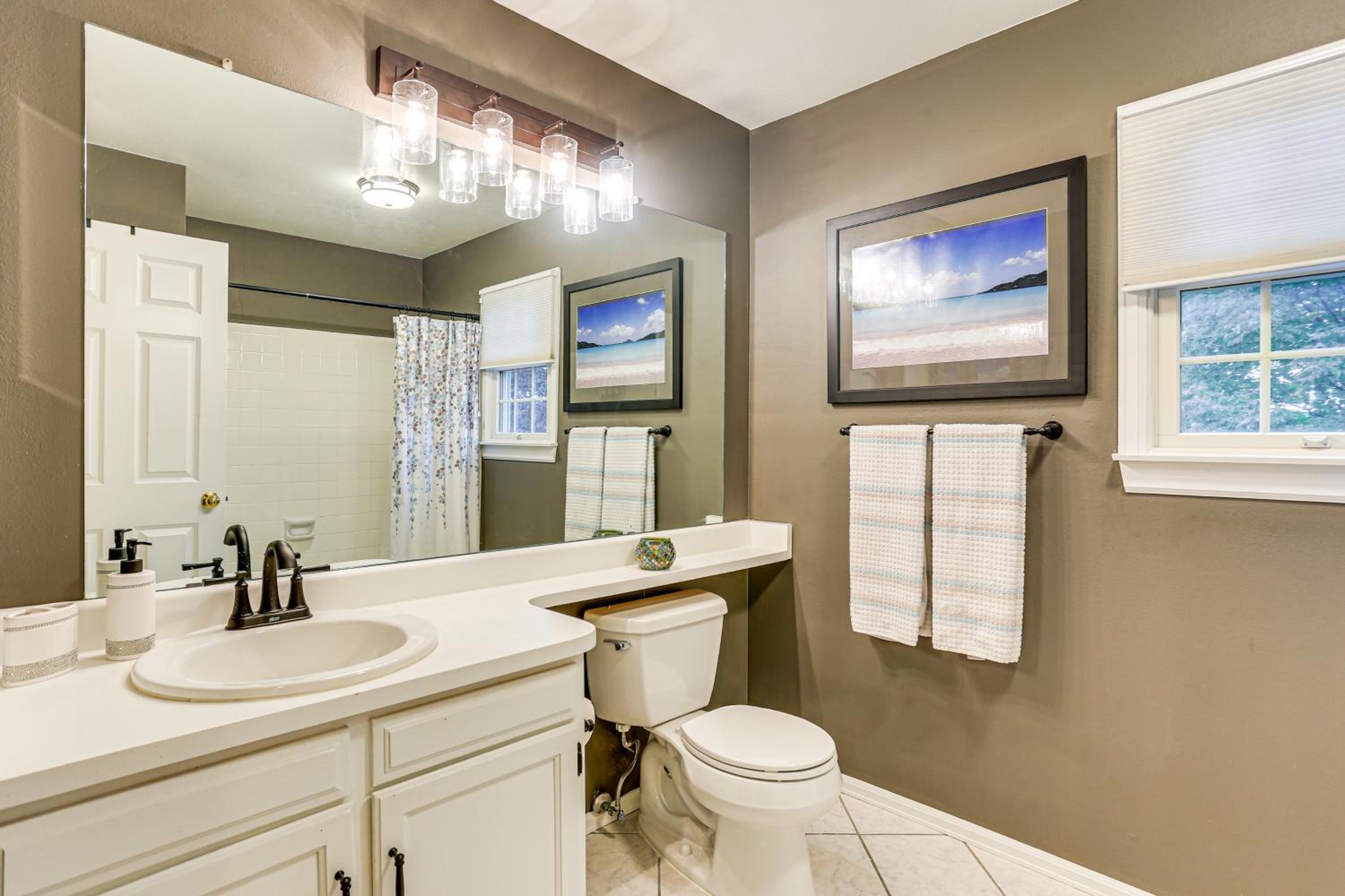 Spacious Family Home with Deck and Yard in Littleton!