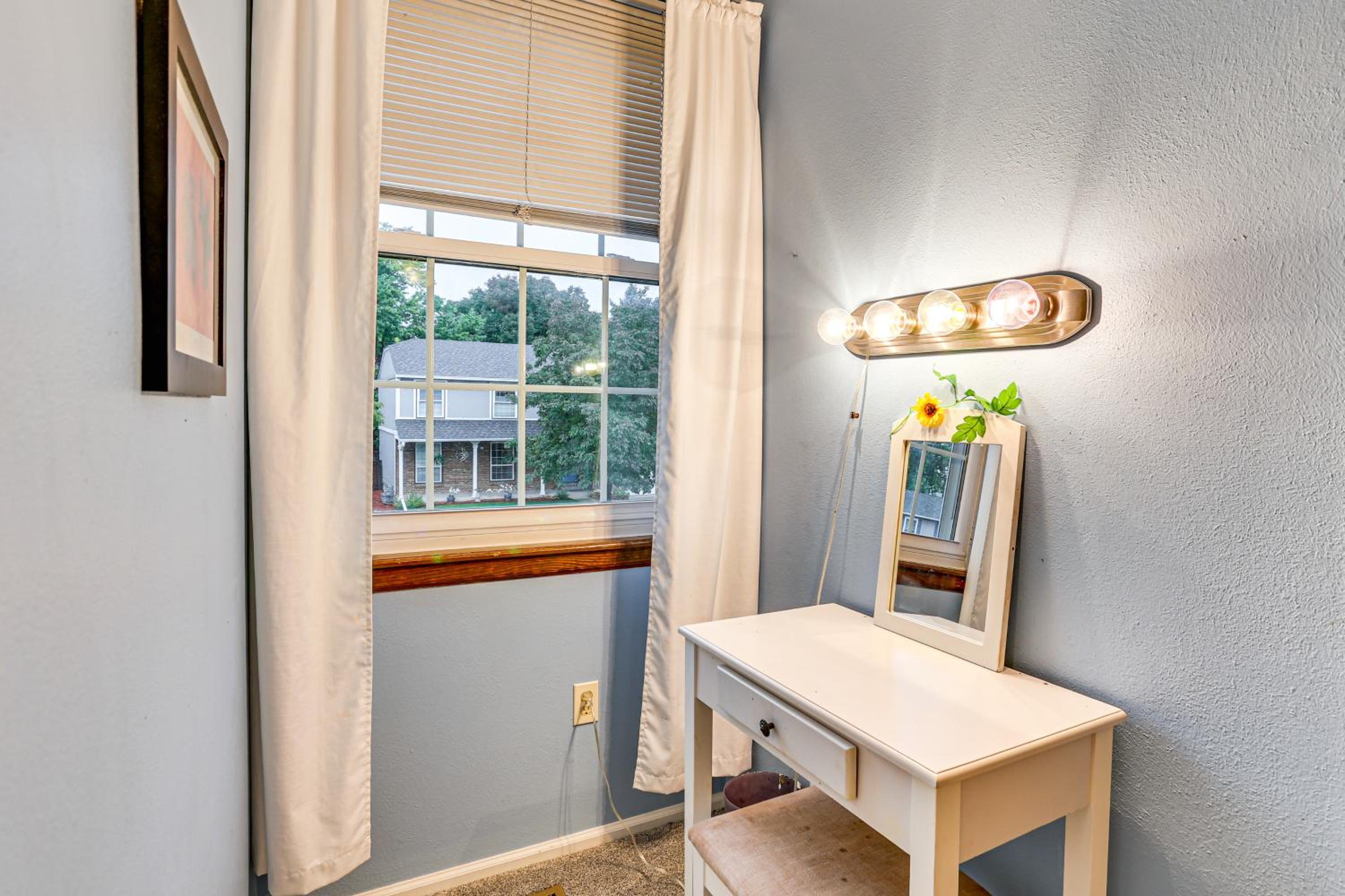 Spacious Family Home with Deck and Yard in Littleton!