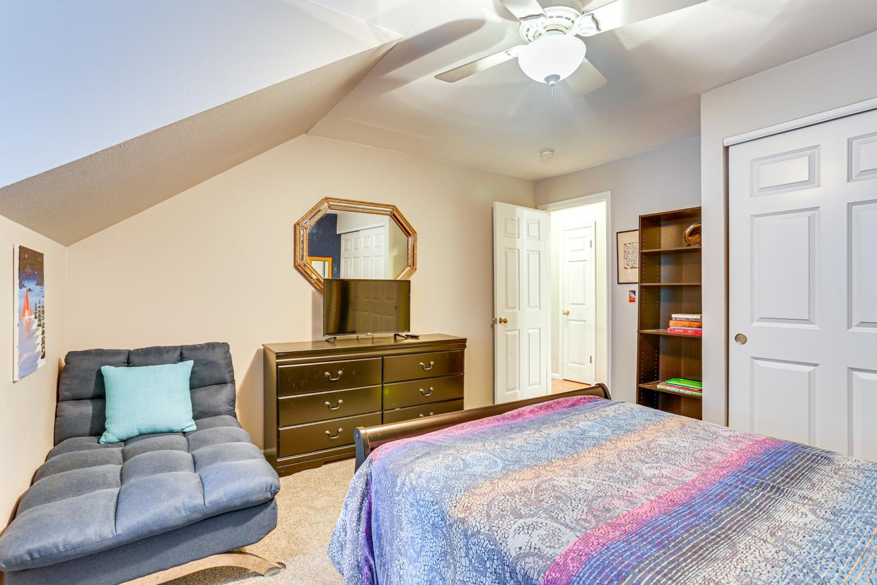 Spacious Family Home with Deck and Yard in Littleton!
