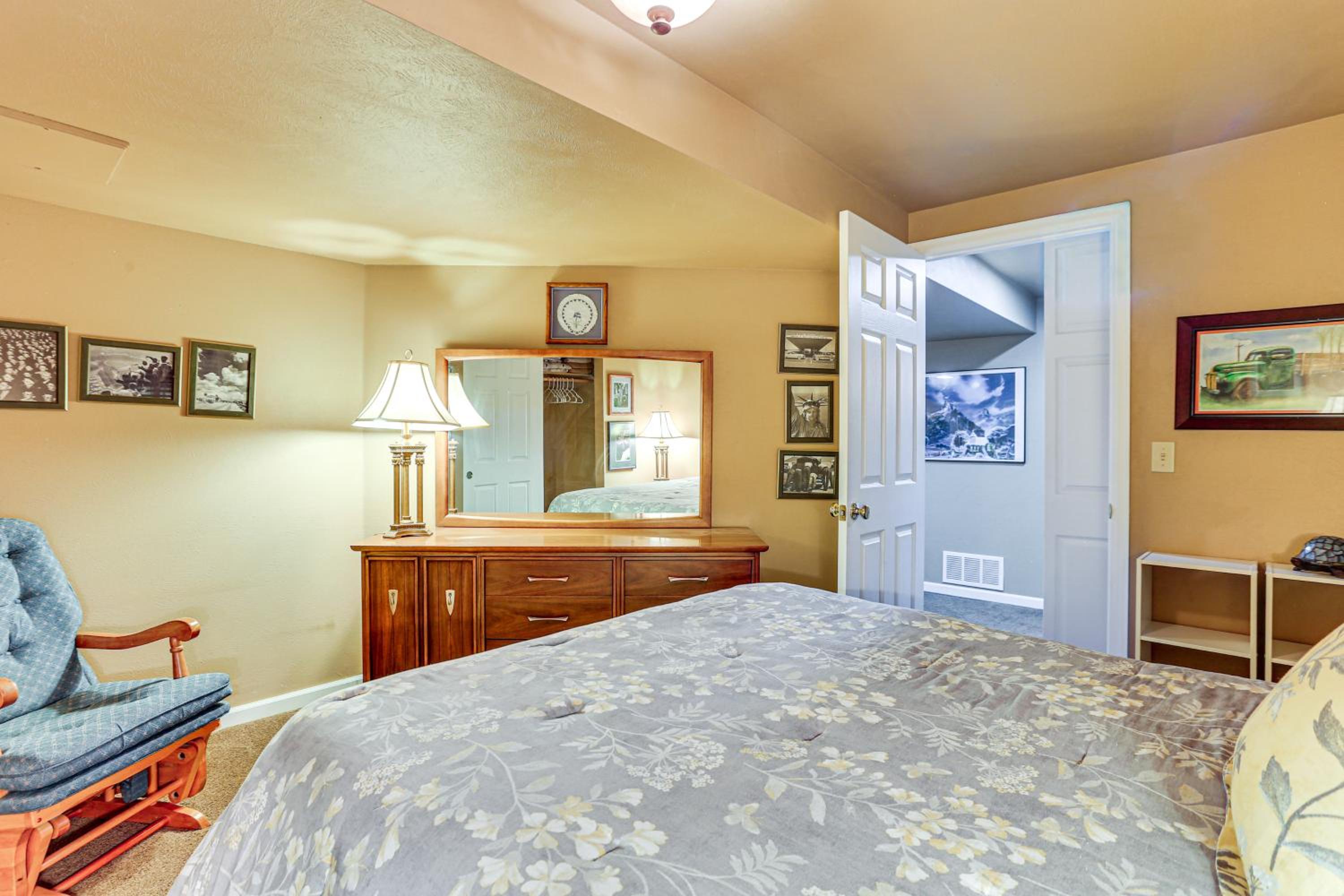 Spacious Family Home with Deck and Yard in Littleton!