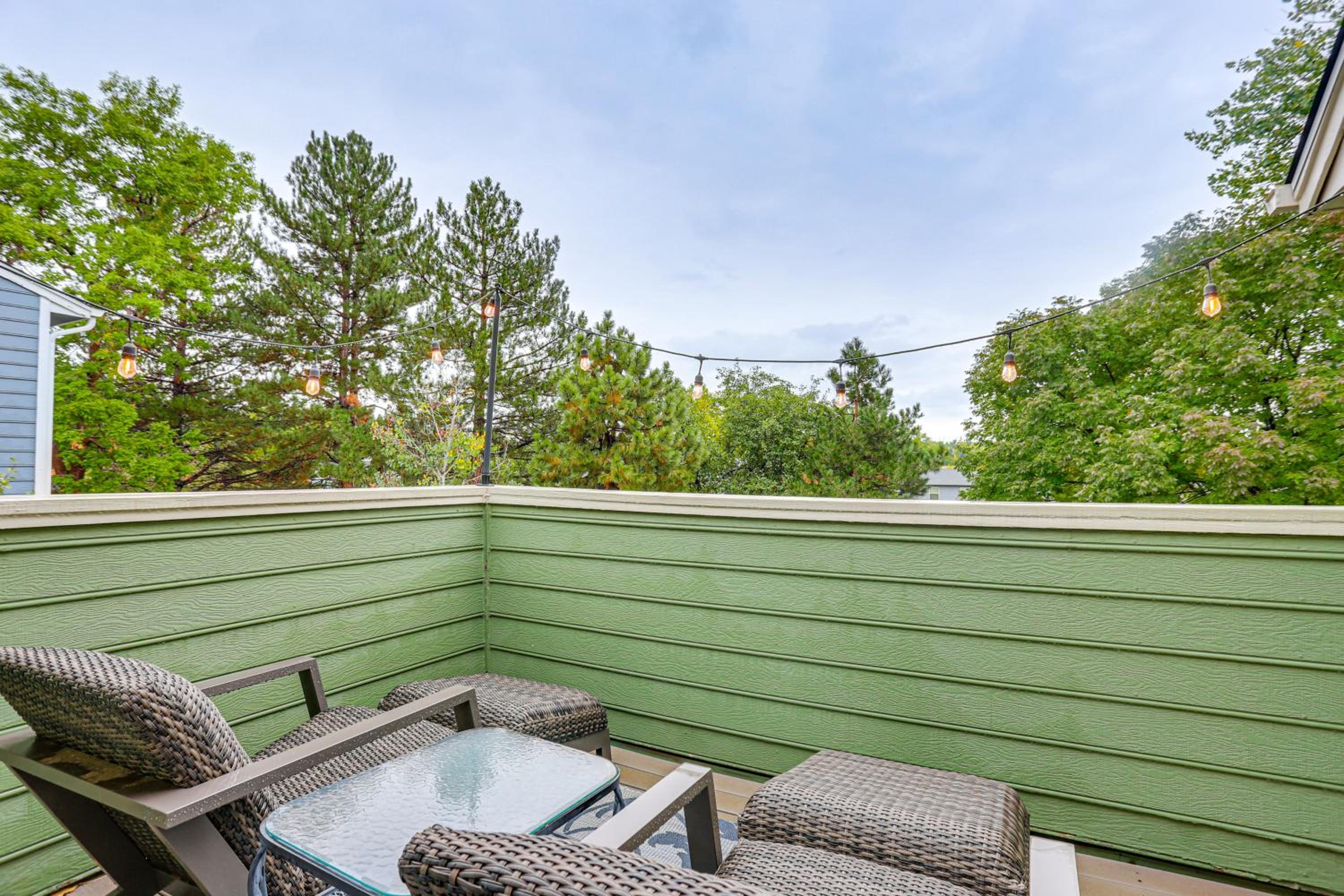 Spacious Family Home with Deck and Yard in Littleton!