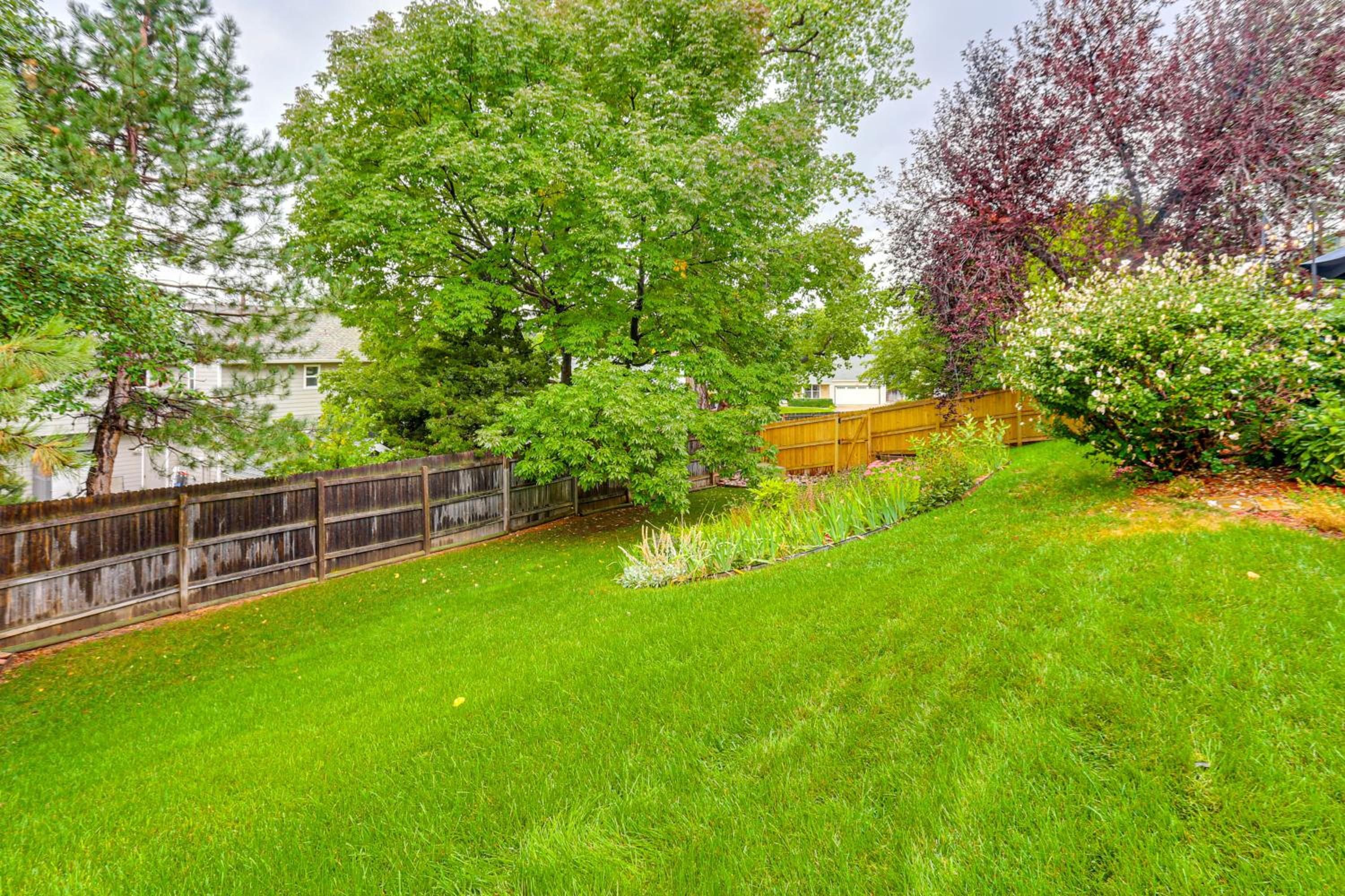 Spacious Family Home with Deck and Yard in Littleton!