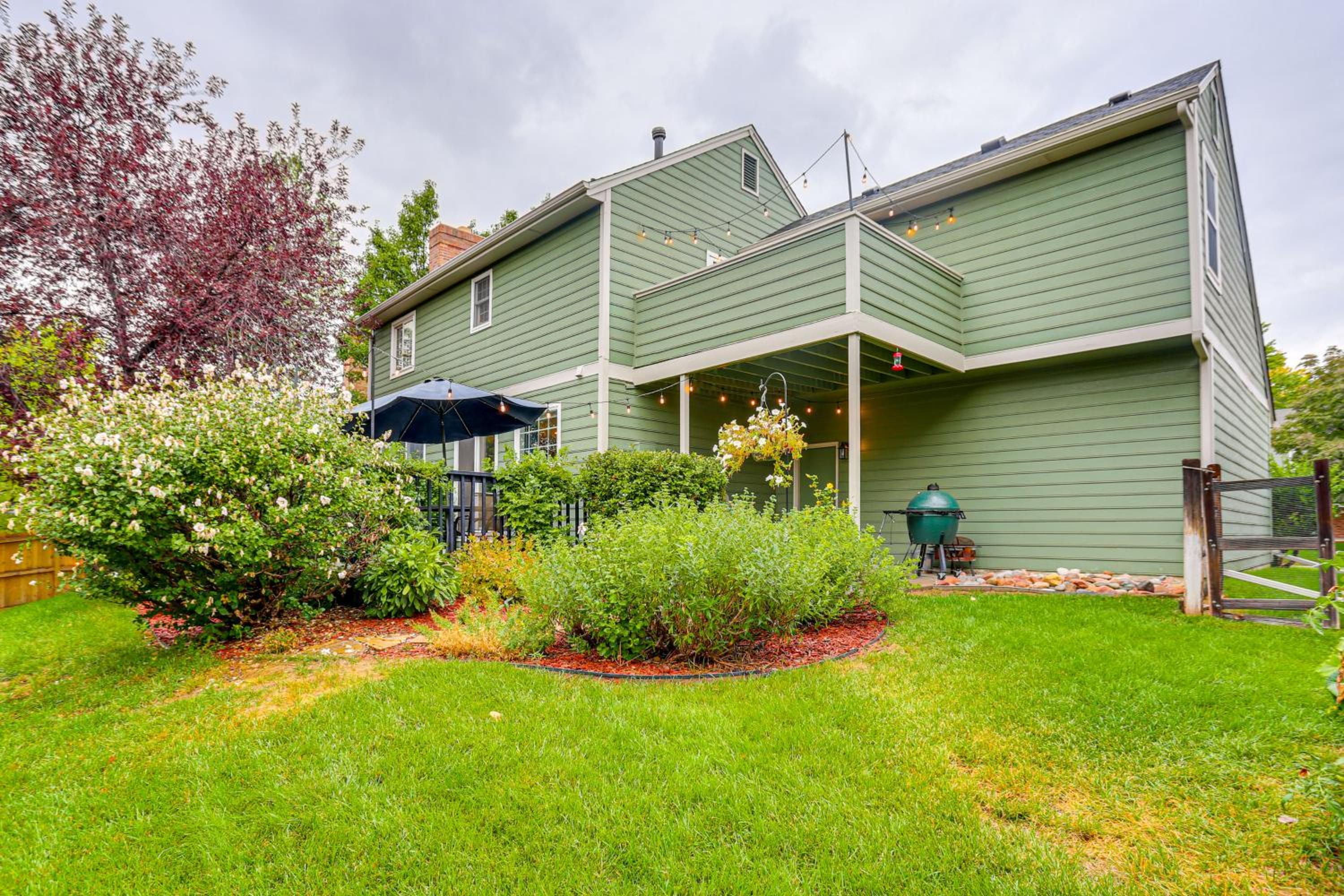 Spacious Family Home with Deck and Yard in Littleton!