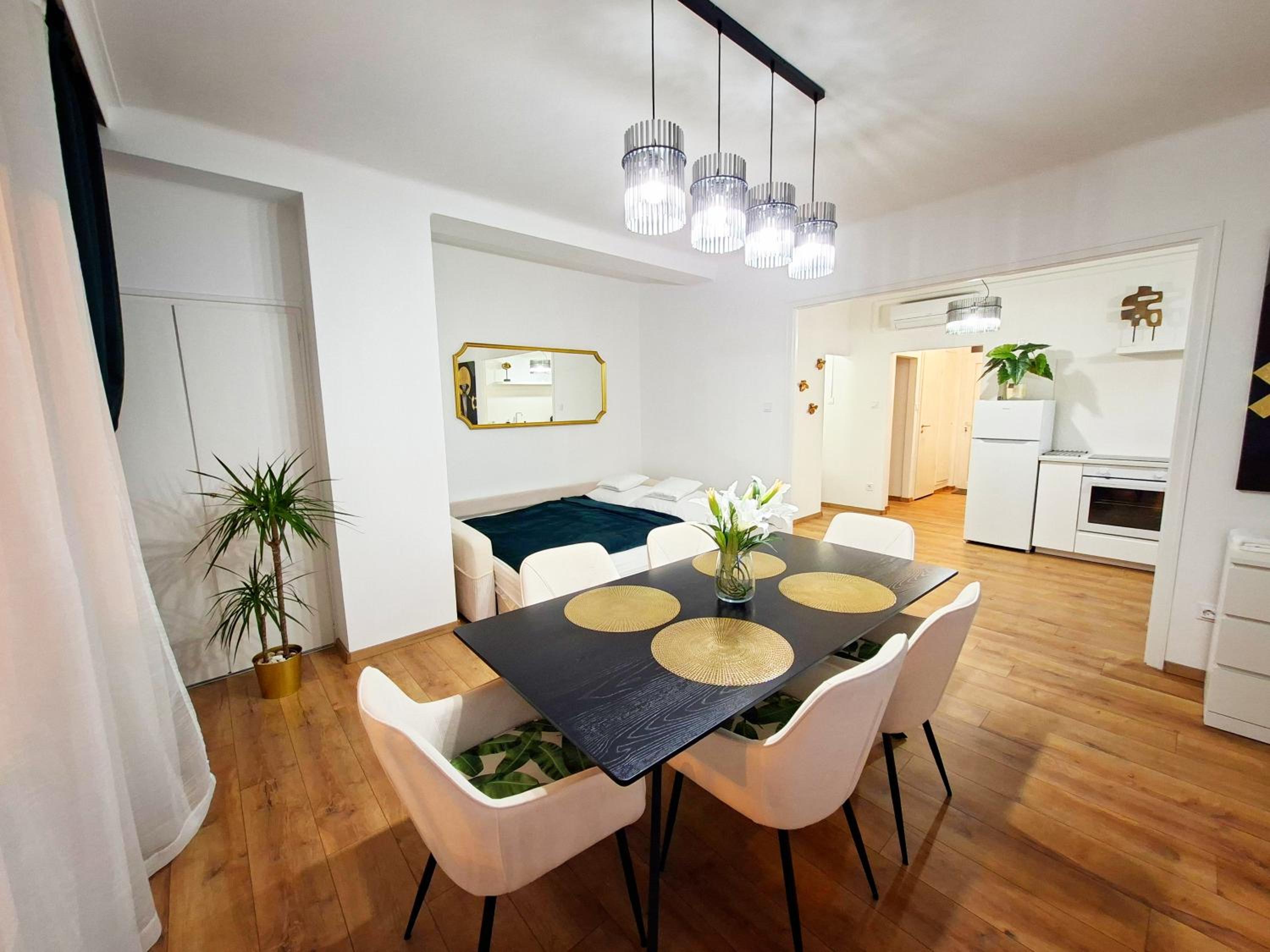 Central Station Lux Downtown Apartman