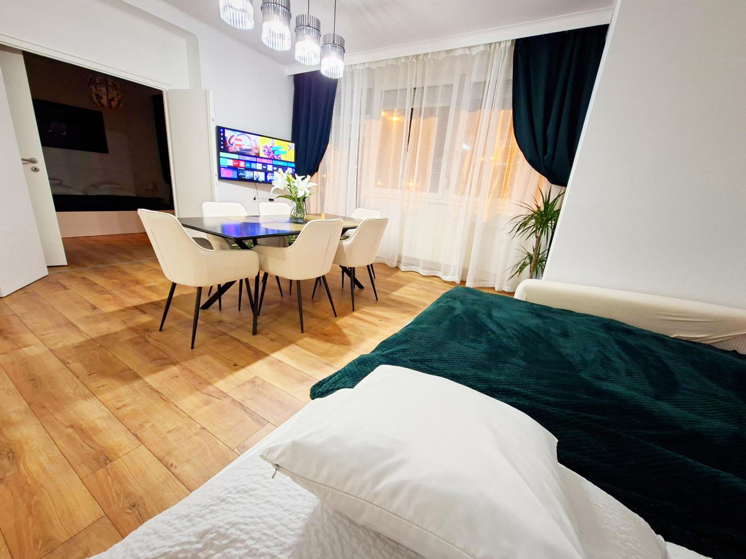 Central Station Lux Downtown Apartman