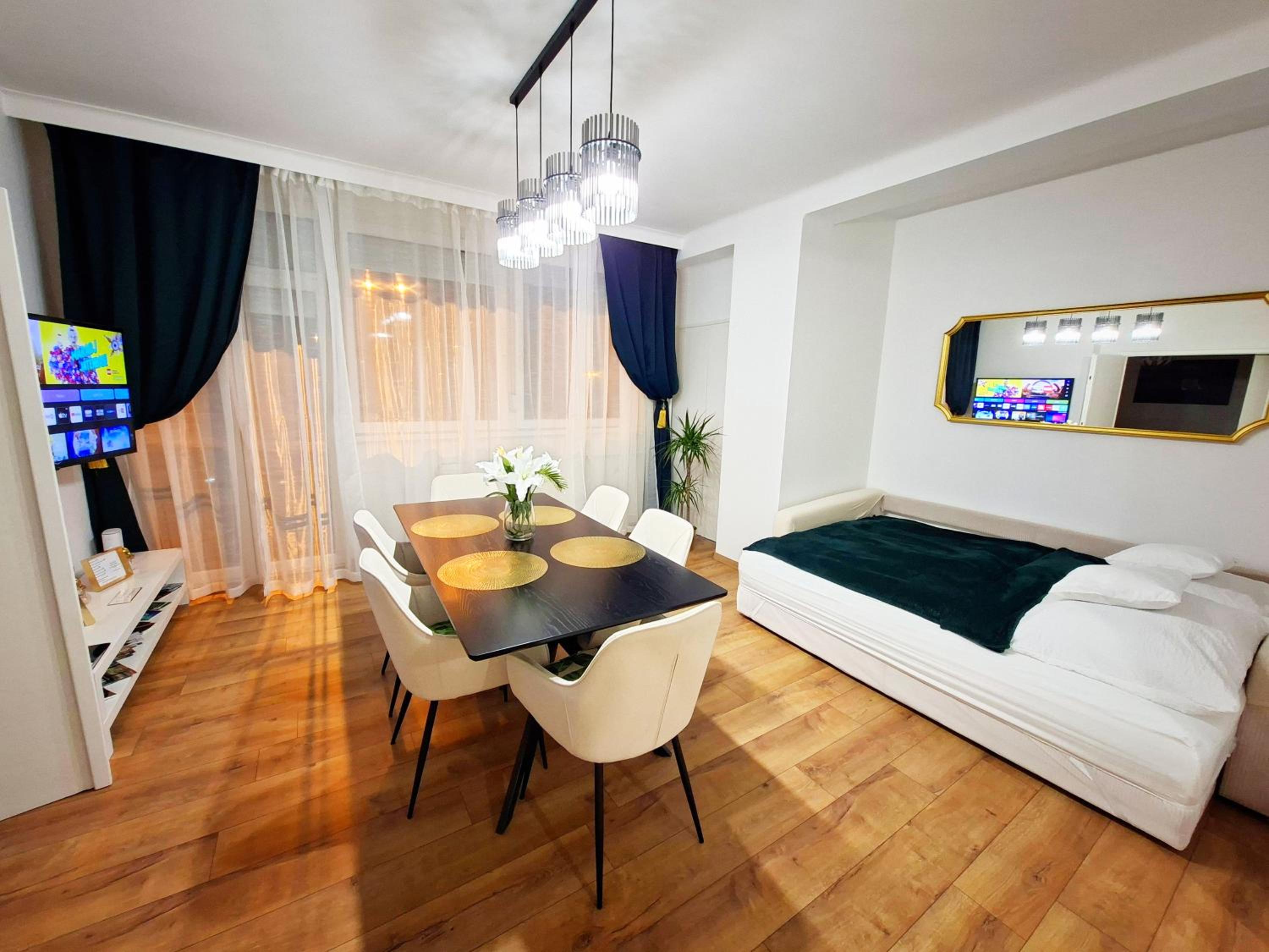 Central Station Lux Downtown Apartman