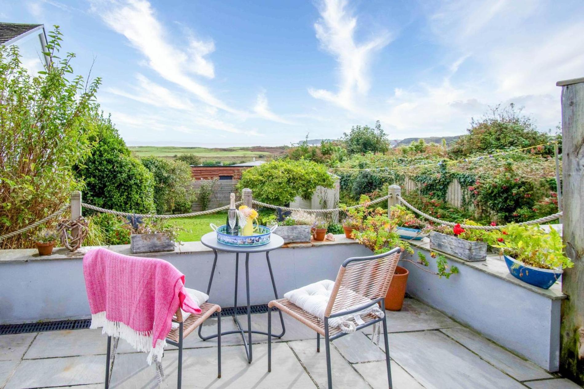 The Studio At Raymond House - Penally - Tenby