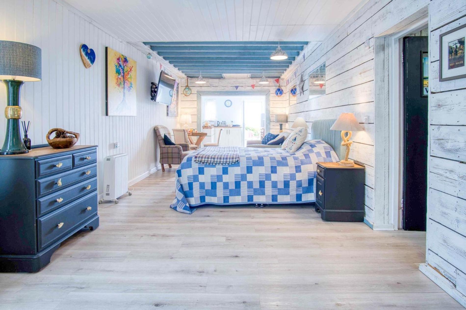 The Studio At Raymond House - Penally - Tenby