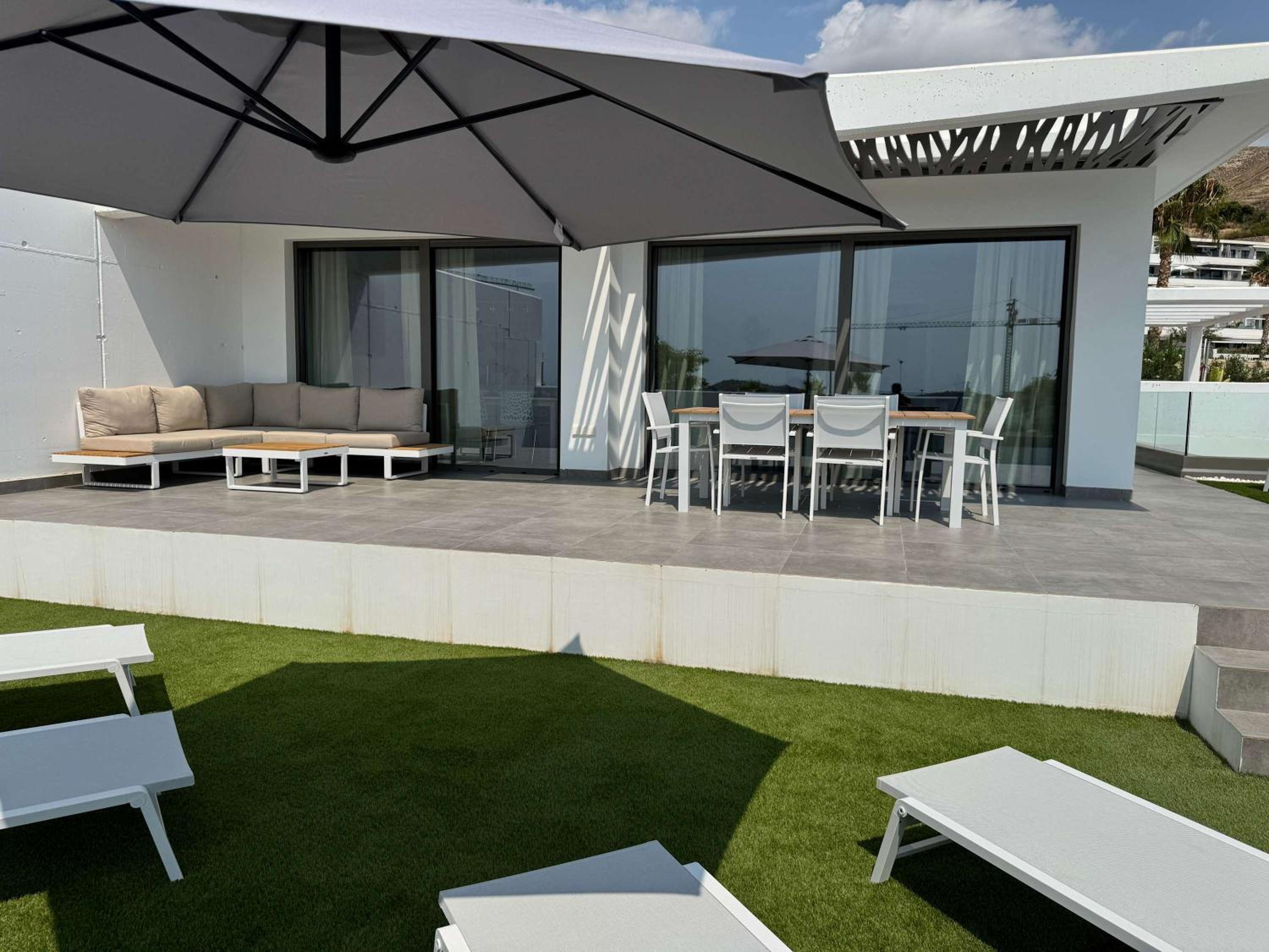 Resort Seascape Villa 8 by Bookaparadise